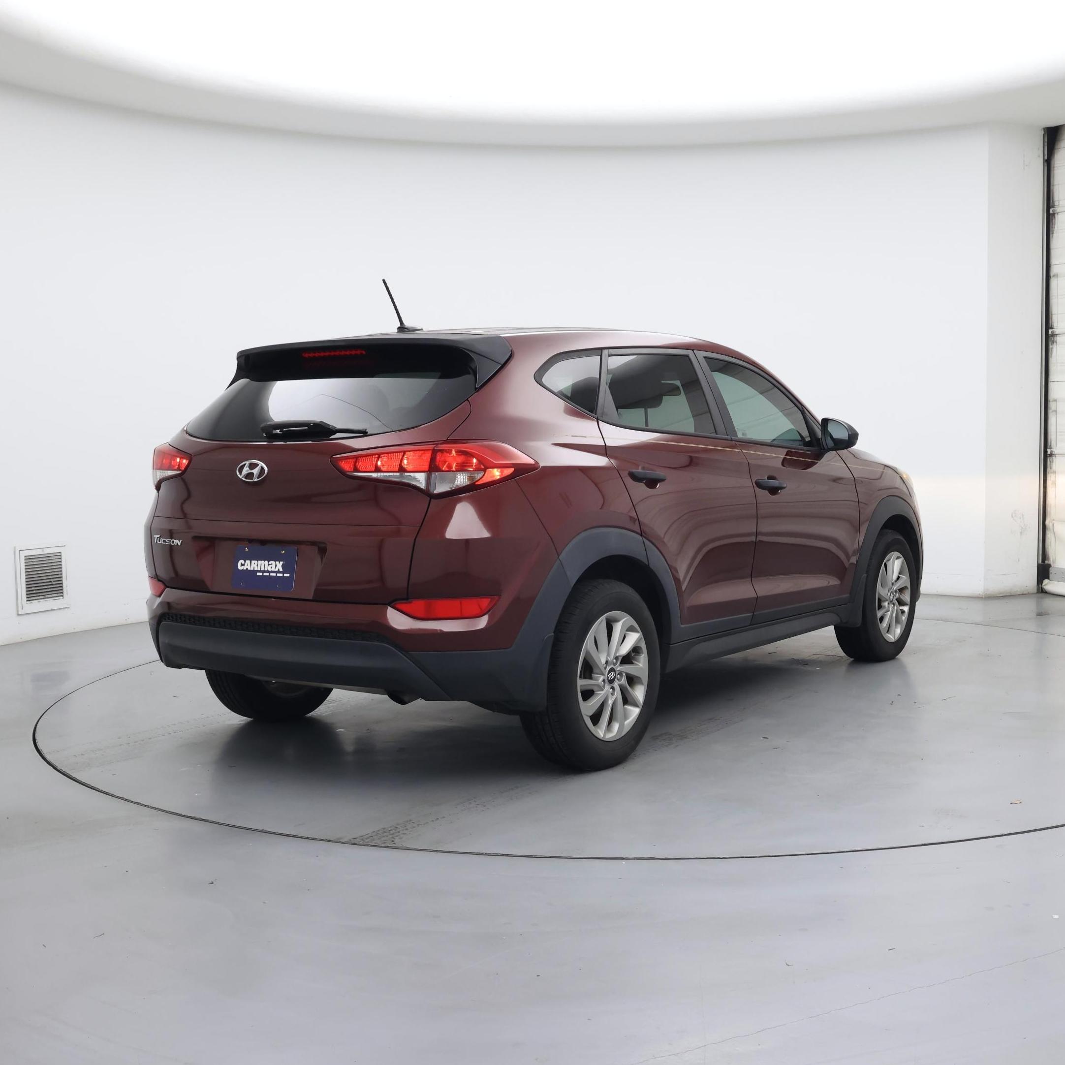 Thumbnail: 2017 Hyundai Tucson - 8