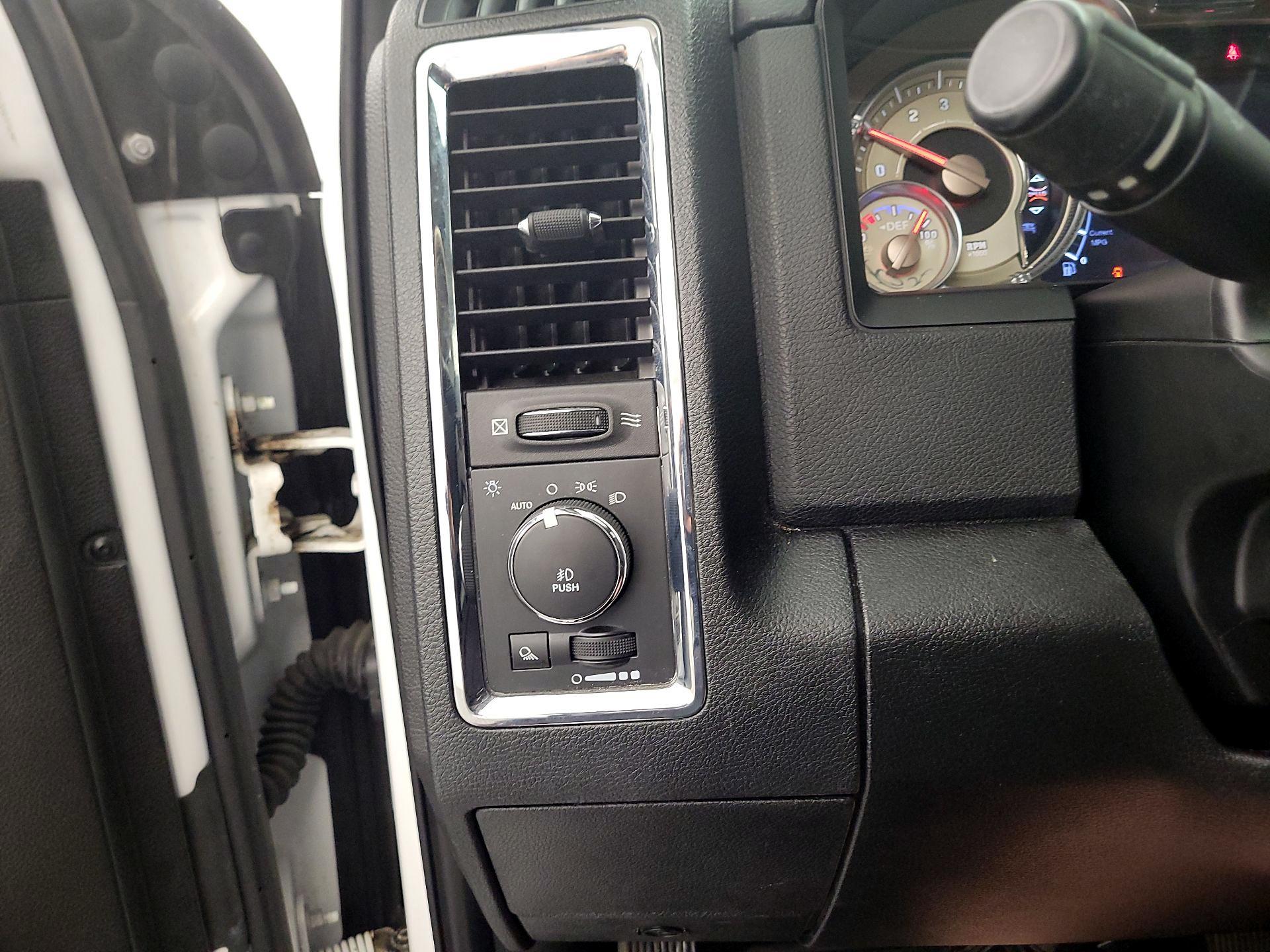 Thumbnail: 2016 RAM 1500 - 13