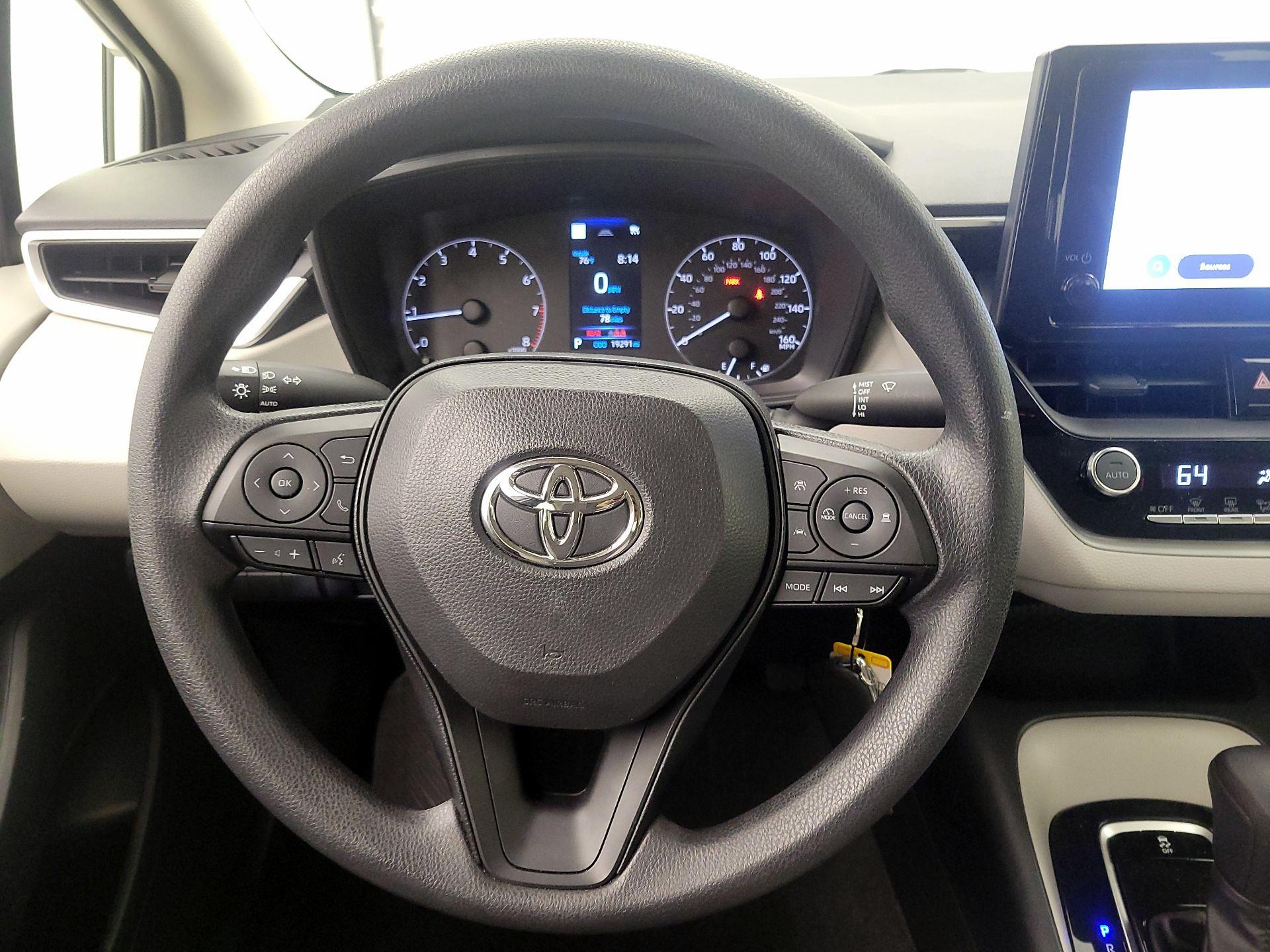 Thumbnail: 2023 Toyota Corolla - 10