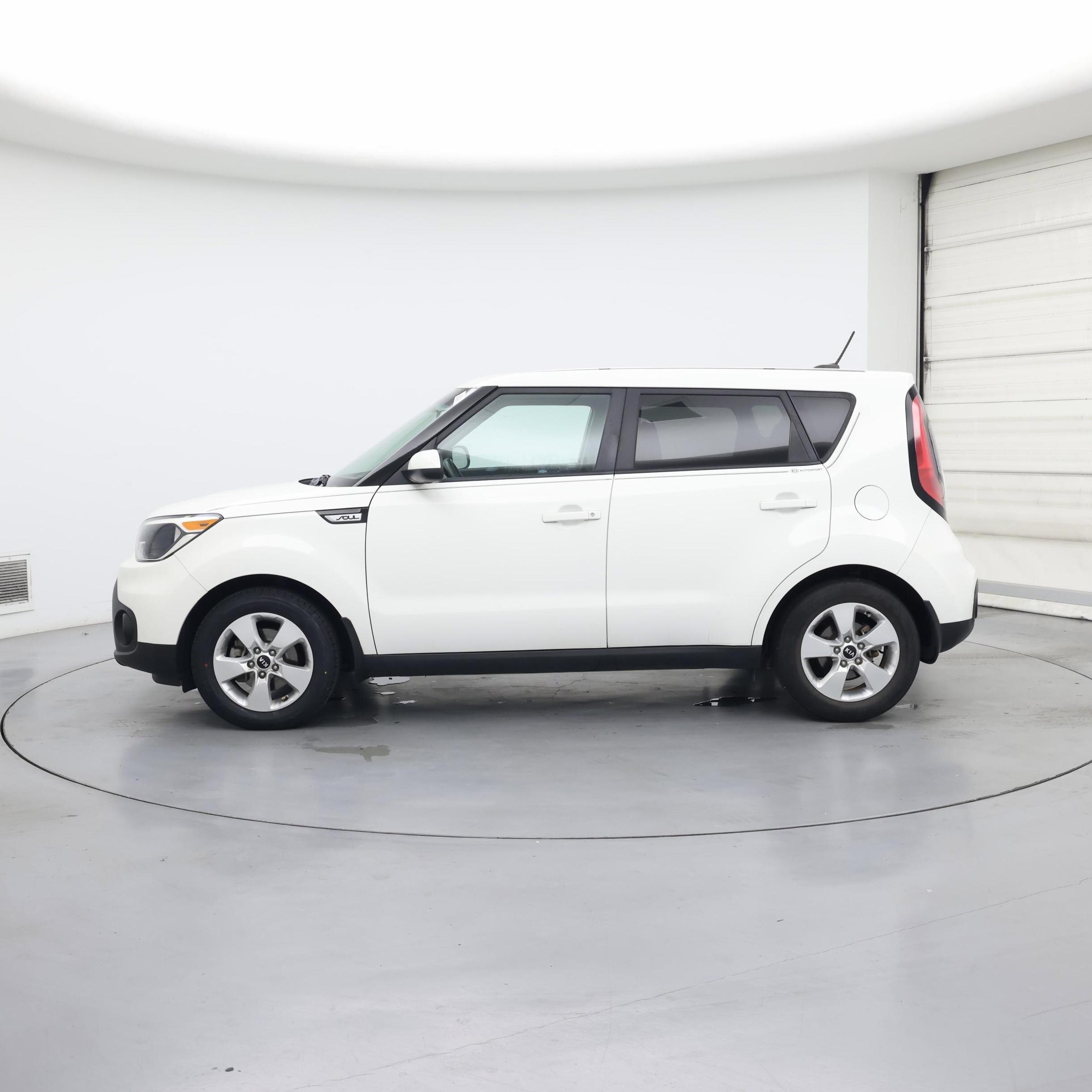 Thumbnail: 2018 Kia Soul - 3