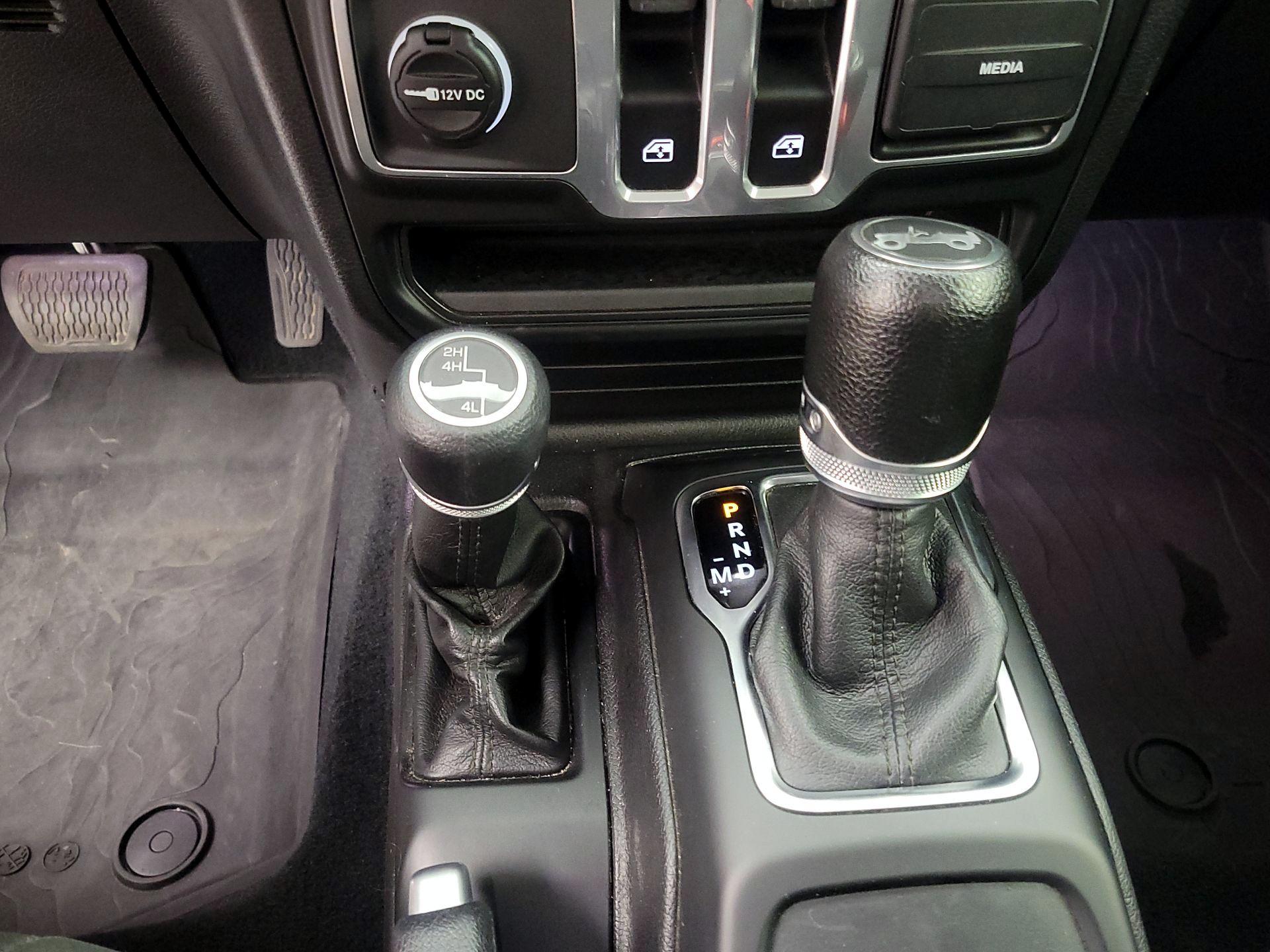 Thumbnail: 2018 Jeep Wrangler - 17