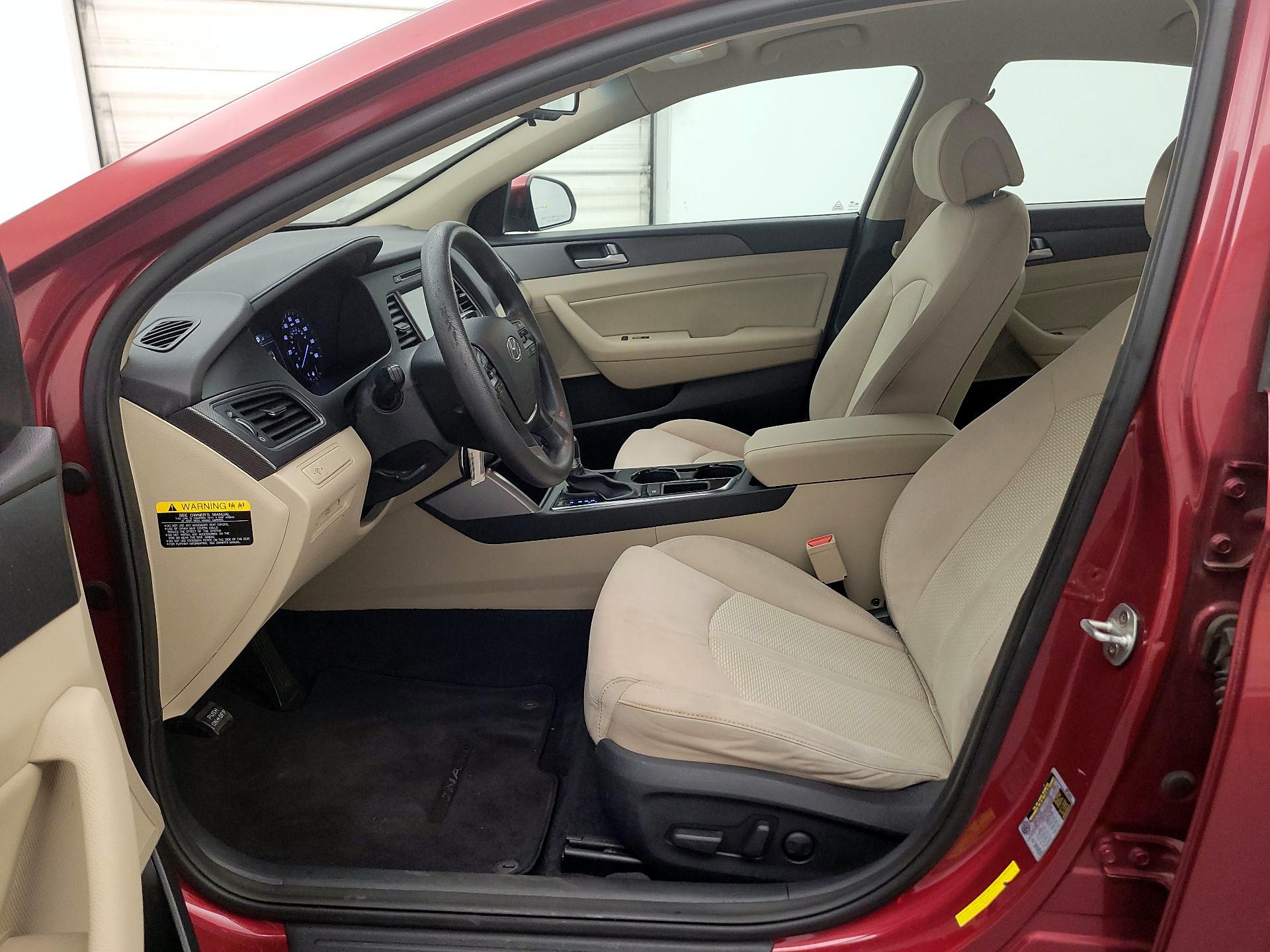 Thumbnail: 2016 Hyundai Sonata - 11
