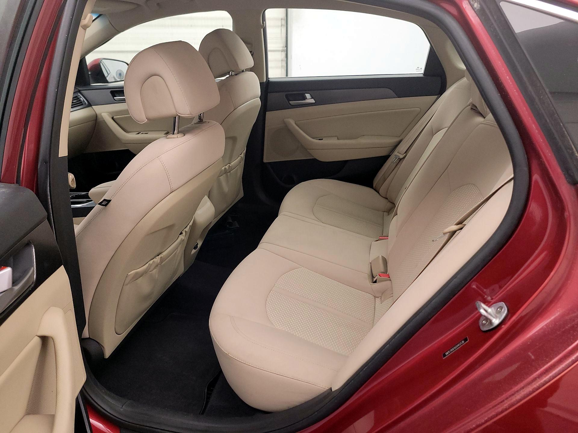 Thumbnail: 2016 Hyundai Sonata - 19