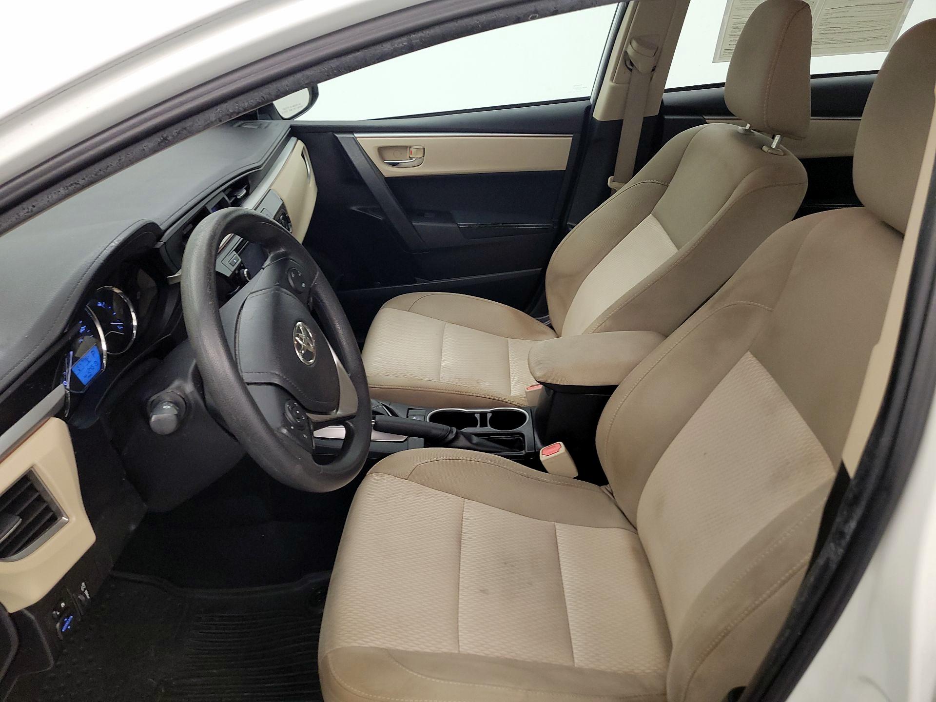 Thumbnail: 2015 Toyota Corolla - 11