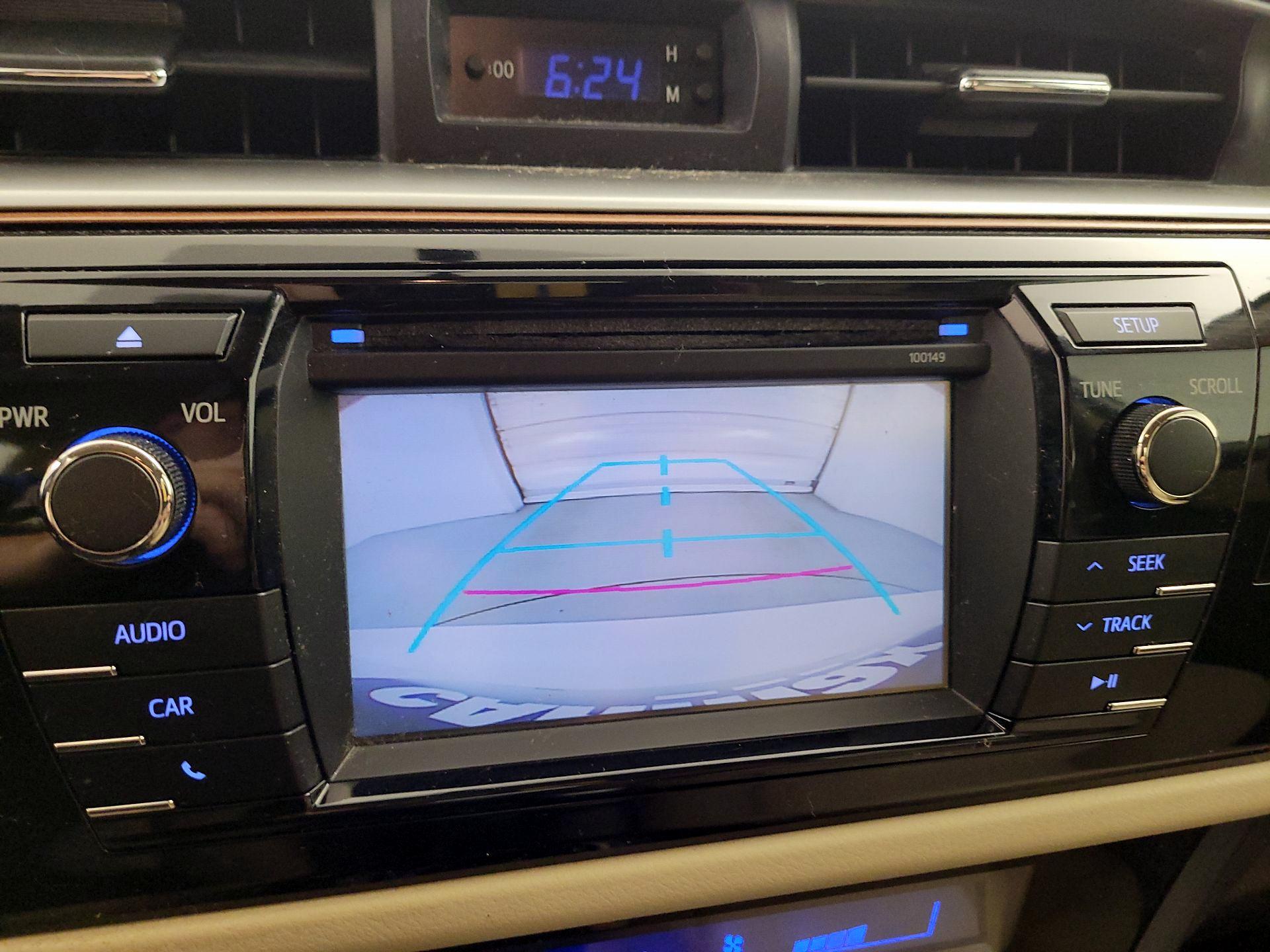 Thumbnail: 2015 Toyota Corolla - 14