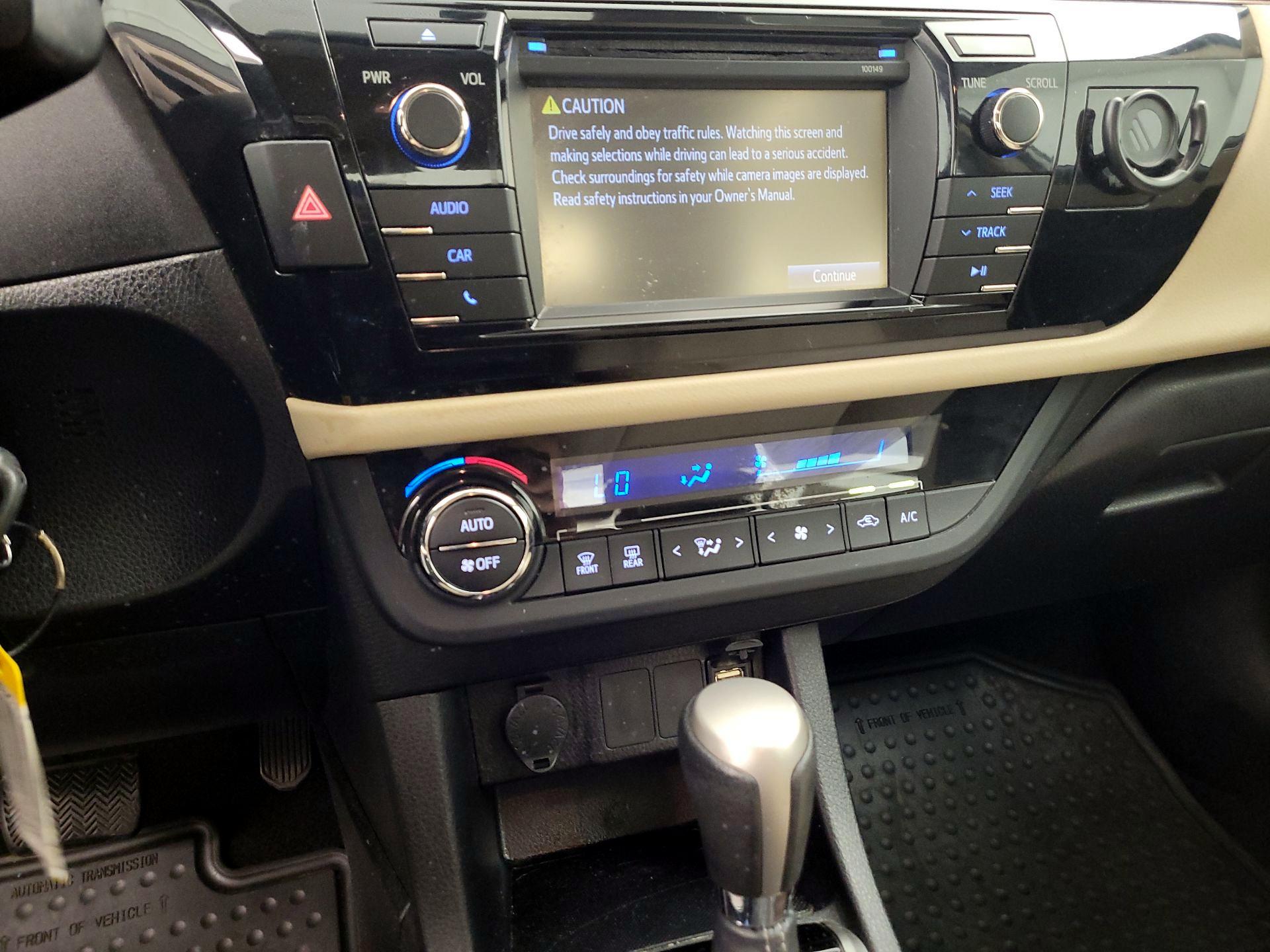 Thumbnail: 2015 Toyota Corolla - 16