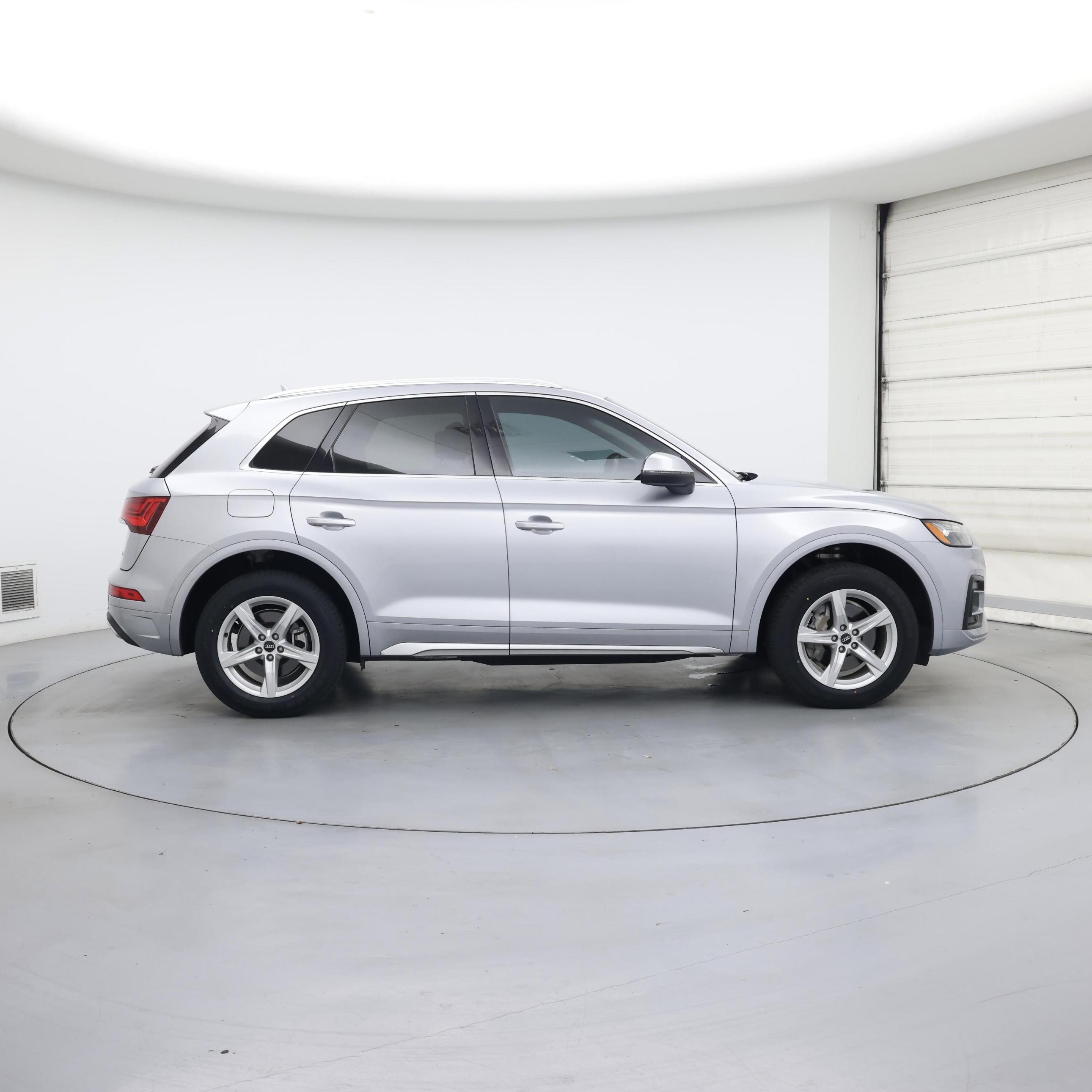 Thumbnail: 2022 Audi Q5 - 7