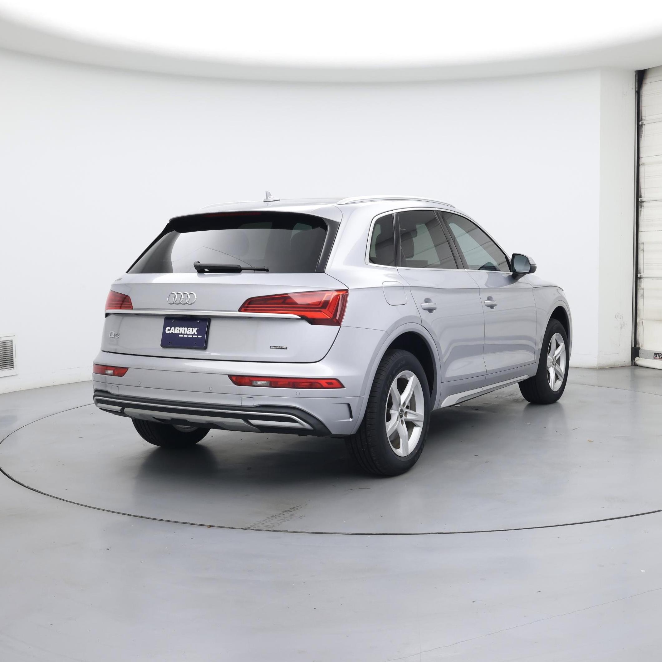 Thumbnail: 2022 Audi Q5 - 8