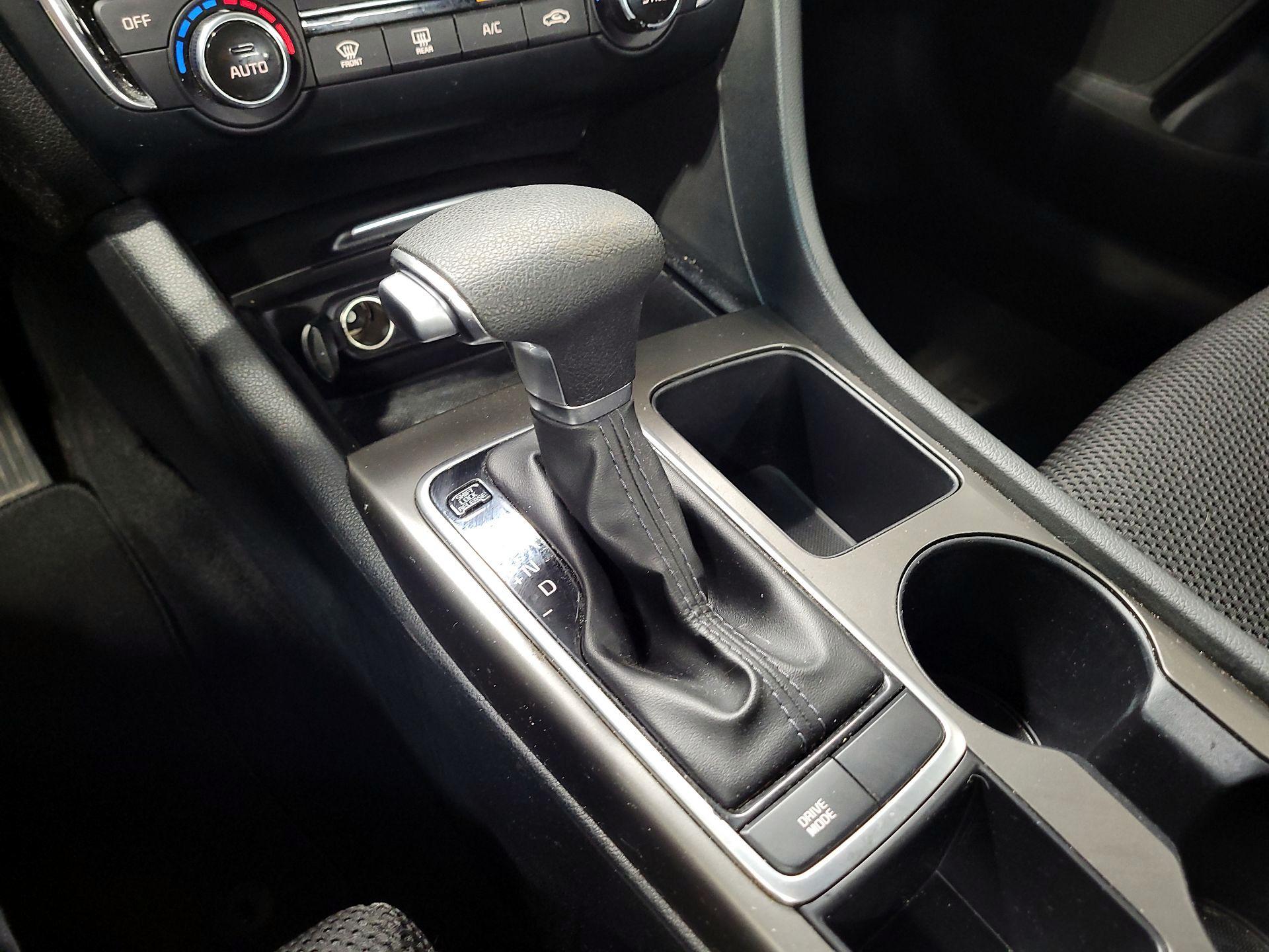 Thumbnail: 2019 Kia Optima - 17