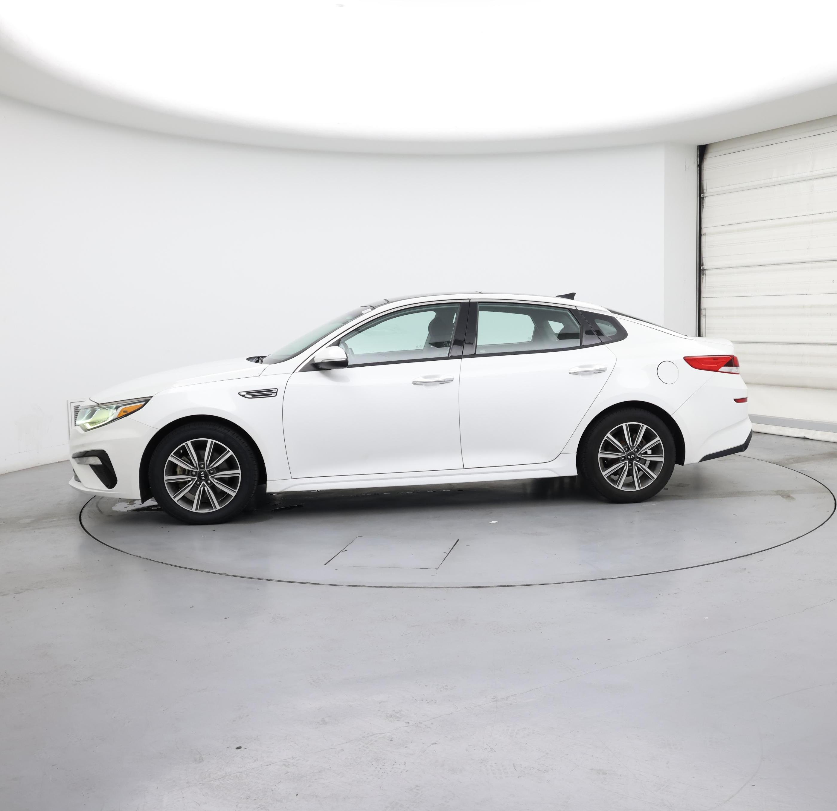 Thumbnail: 2019 Kia Optima - 3