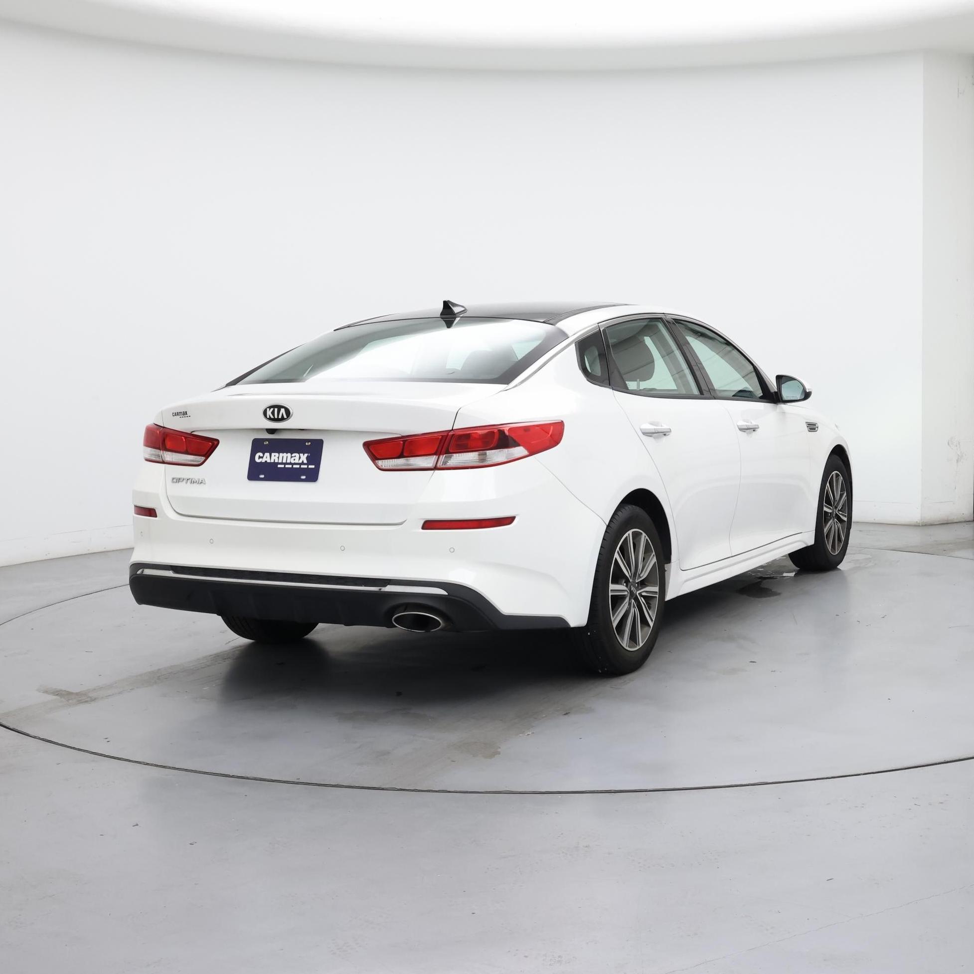 Thumbnail: 2019 Kia Optima - 8