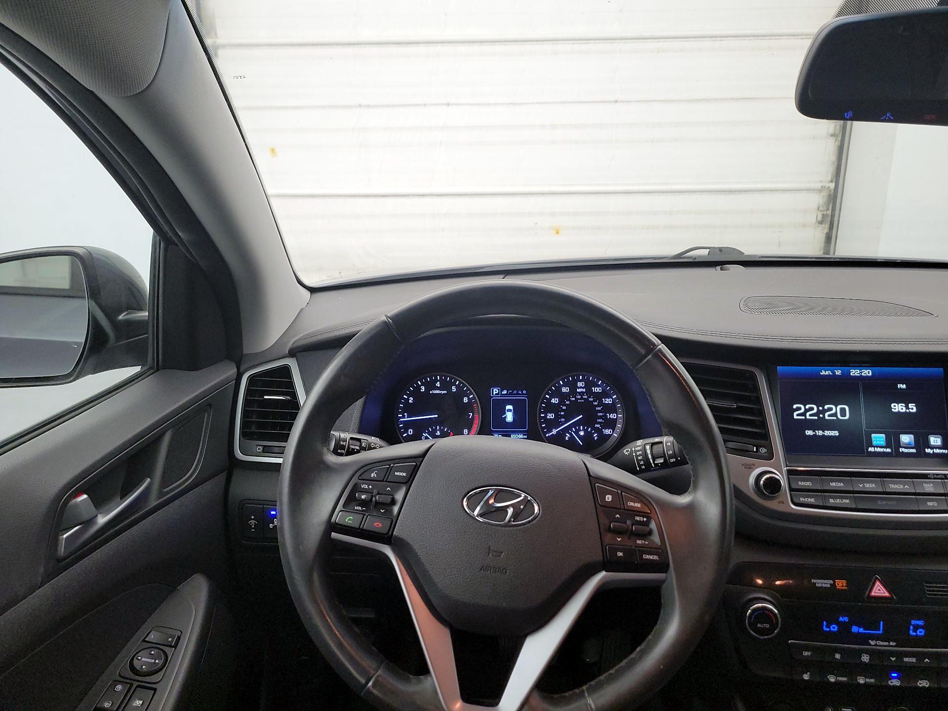 Thumbnail: 2016 Hyundai Tucson - 10