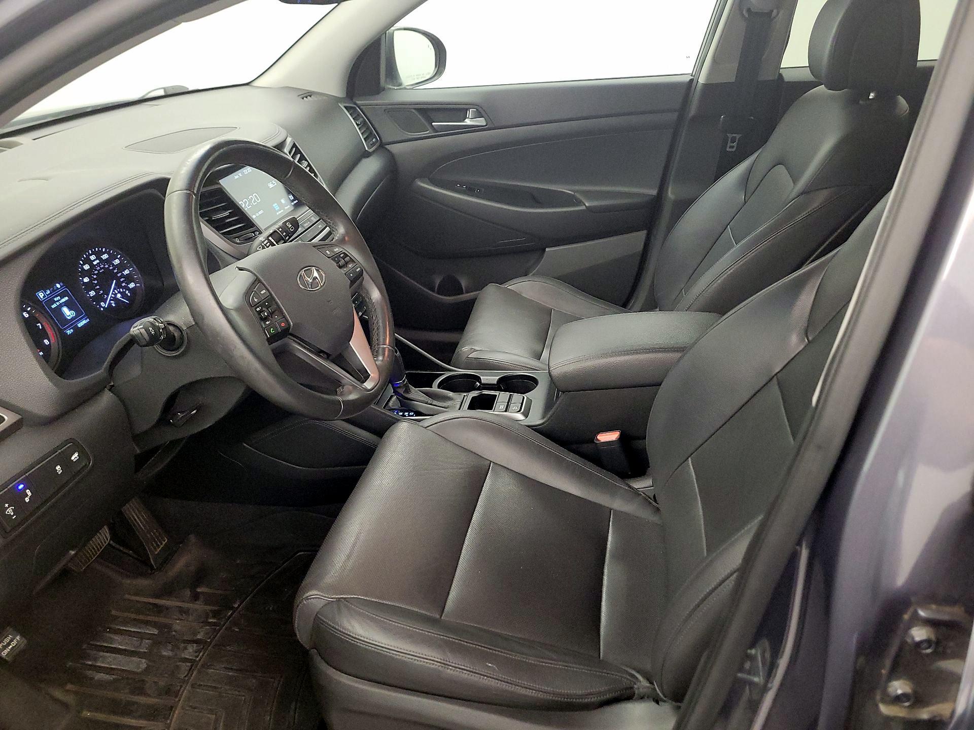 Thumbnail: 2016 Hyundai Tucson - 11