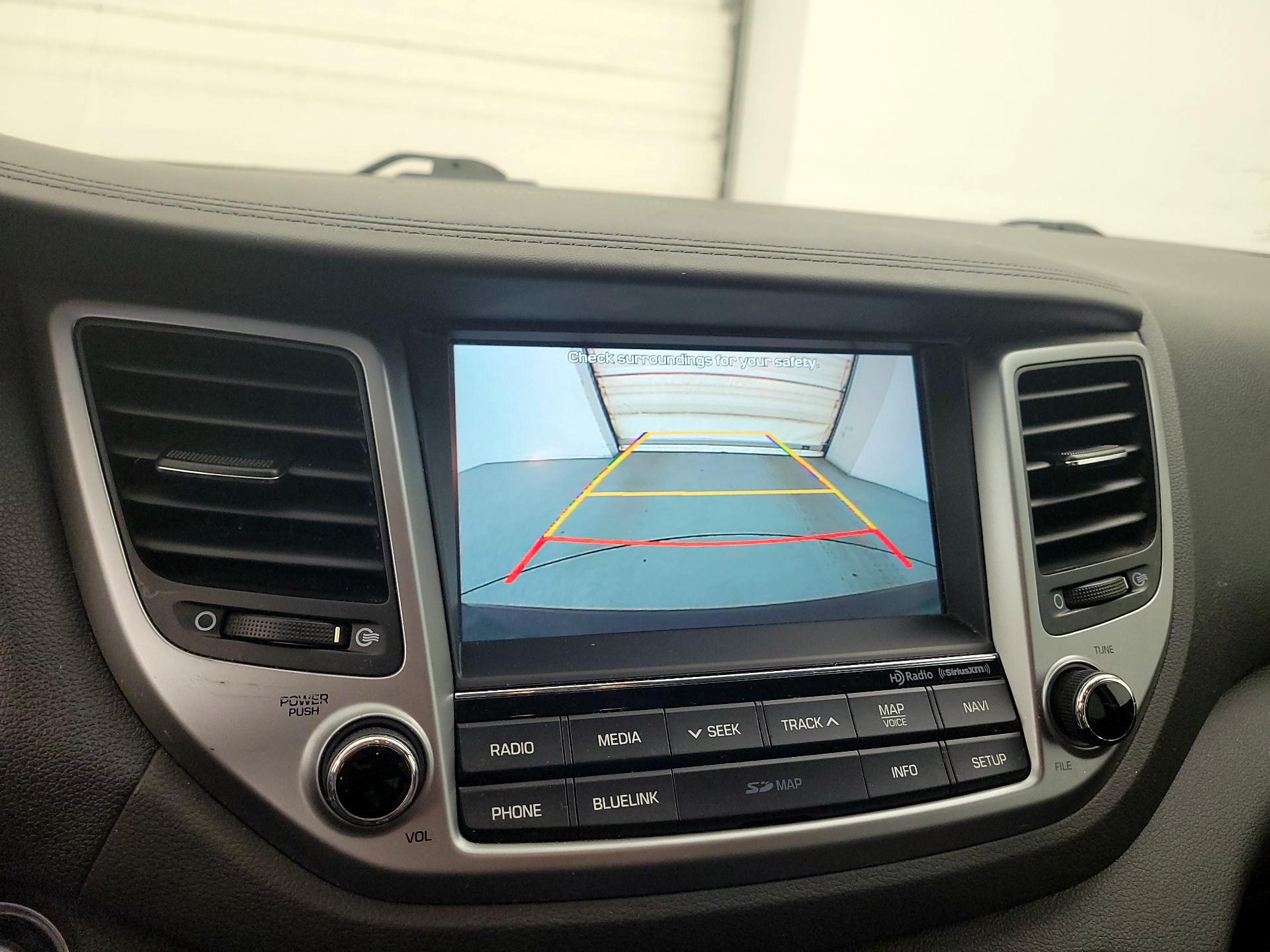 Thumbnail: 2016 Hyundai Tucson - 14