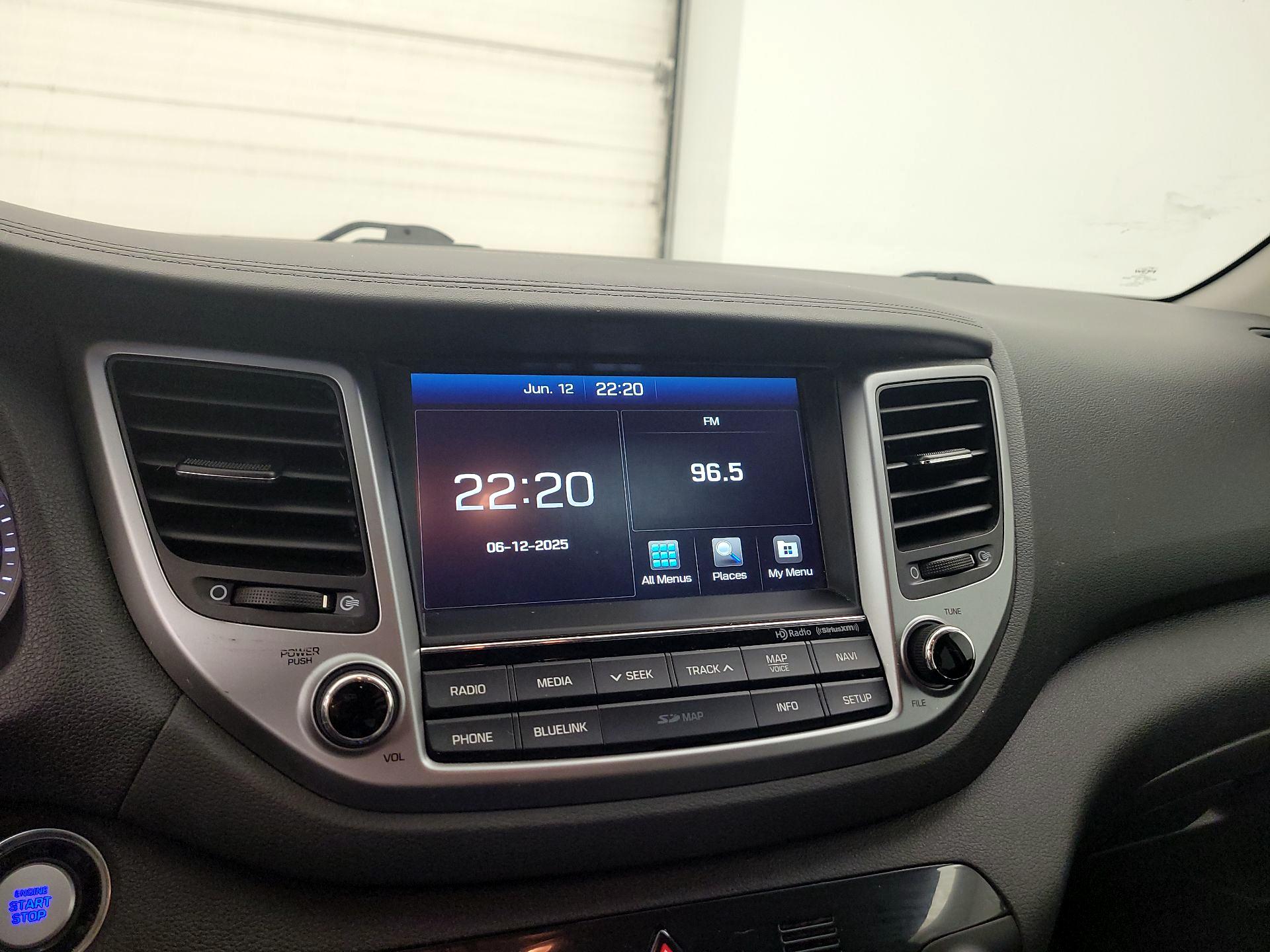 Thumbnail: 2016 Hyundai Tucson - 15