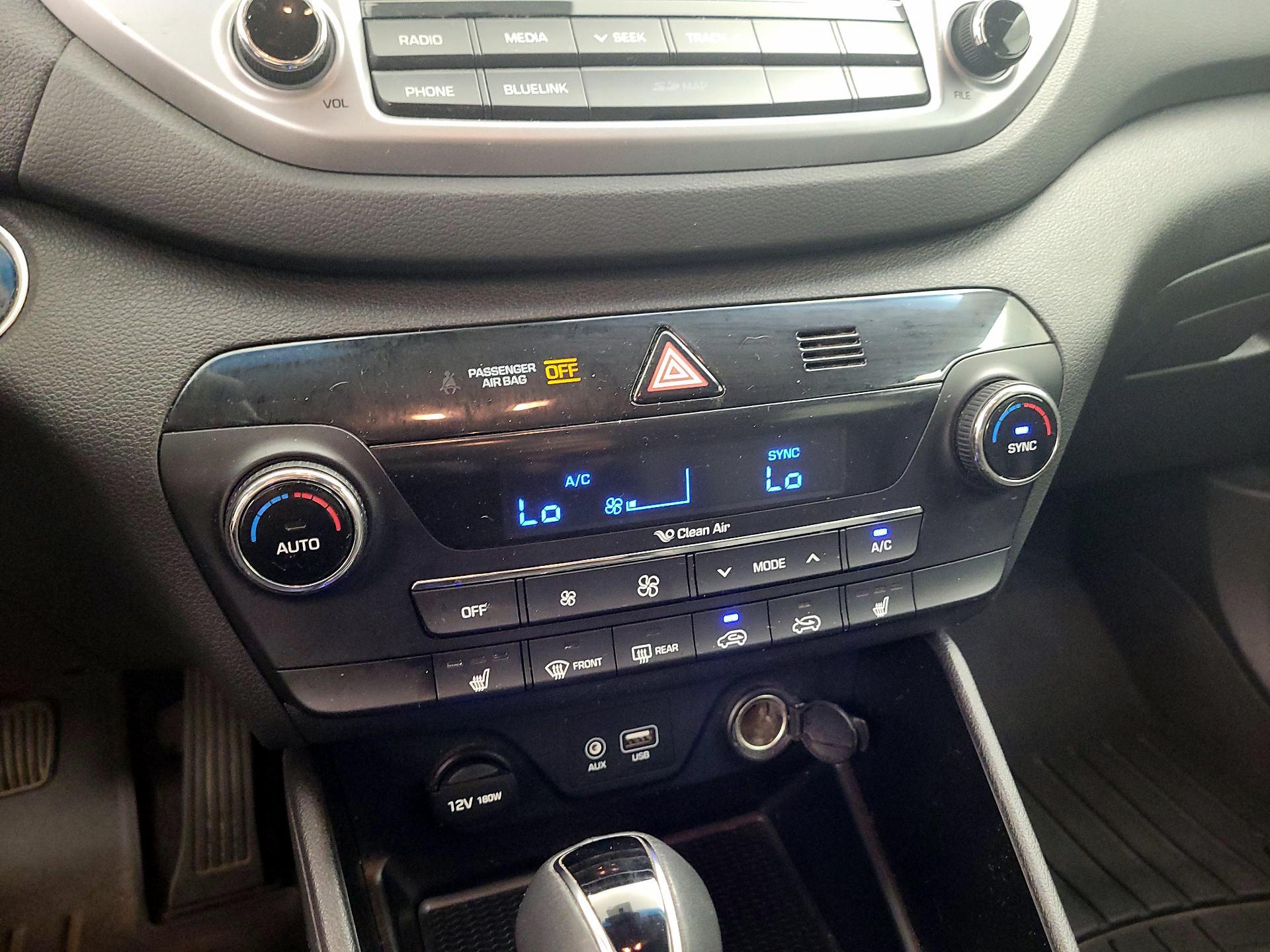 Thumbnail: 2016 Hyundai Tucson - 16