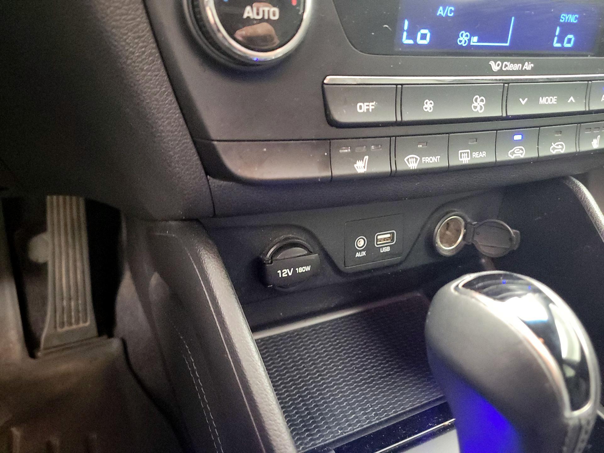 Thumbnail: 2016 Hyundai Tucson - 18