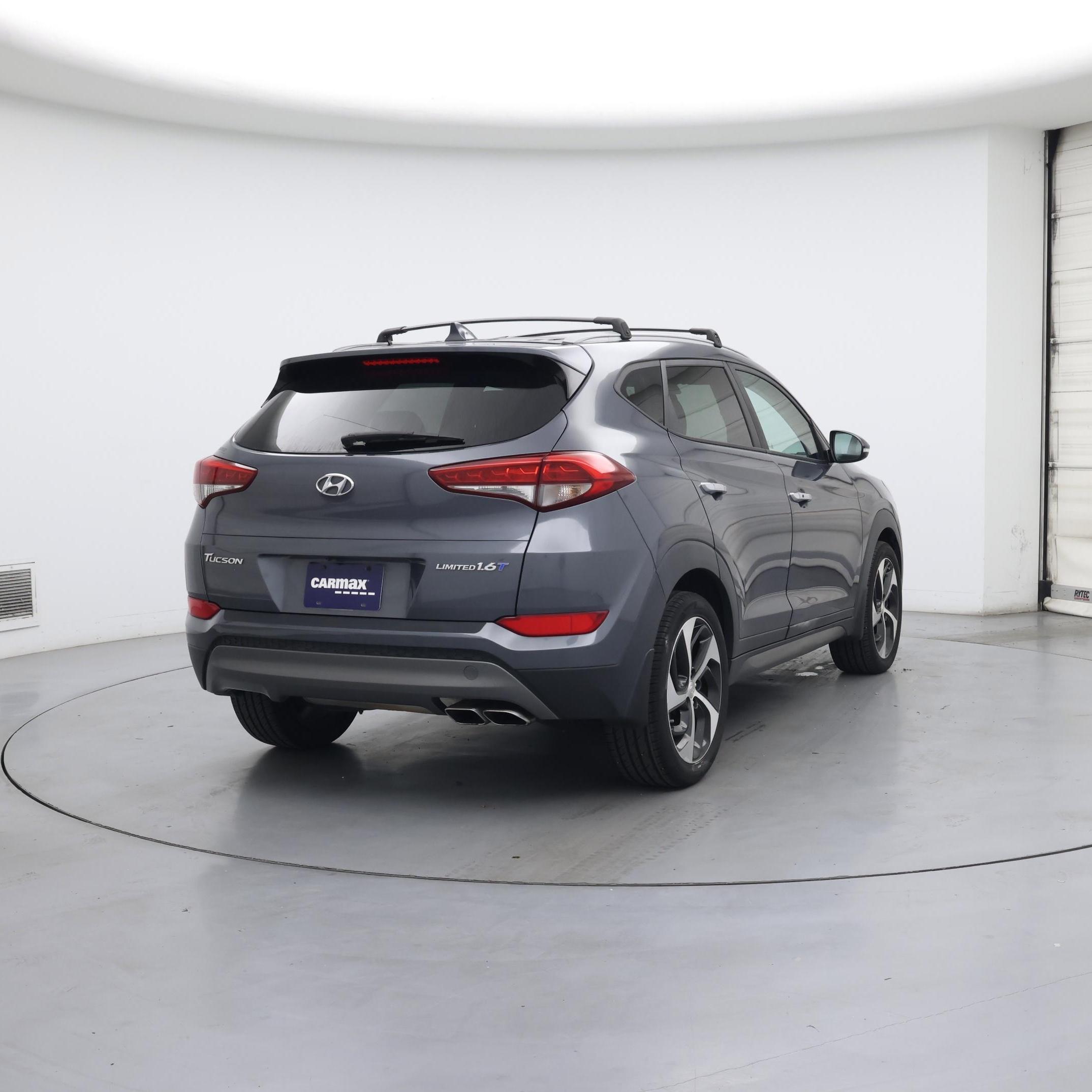 Thumbnail: 2016 Hyundai Tucson - 8