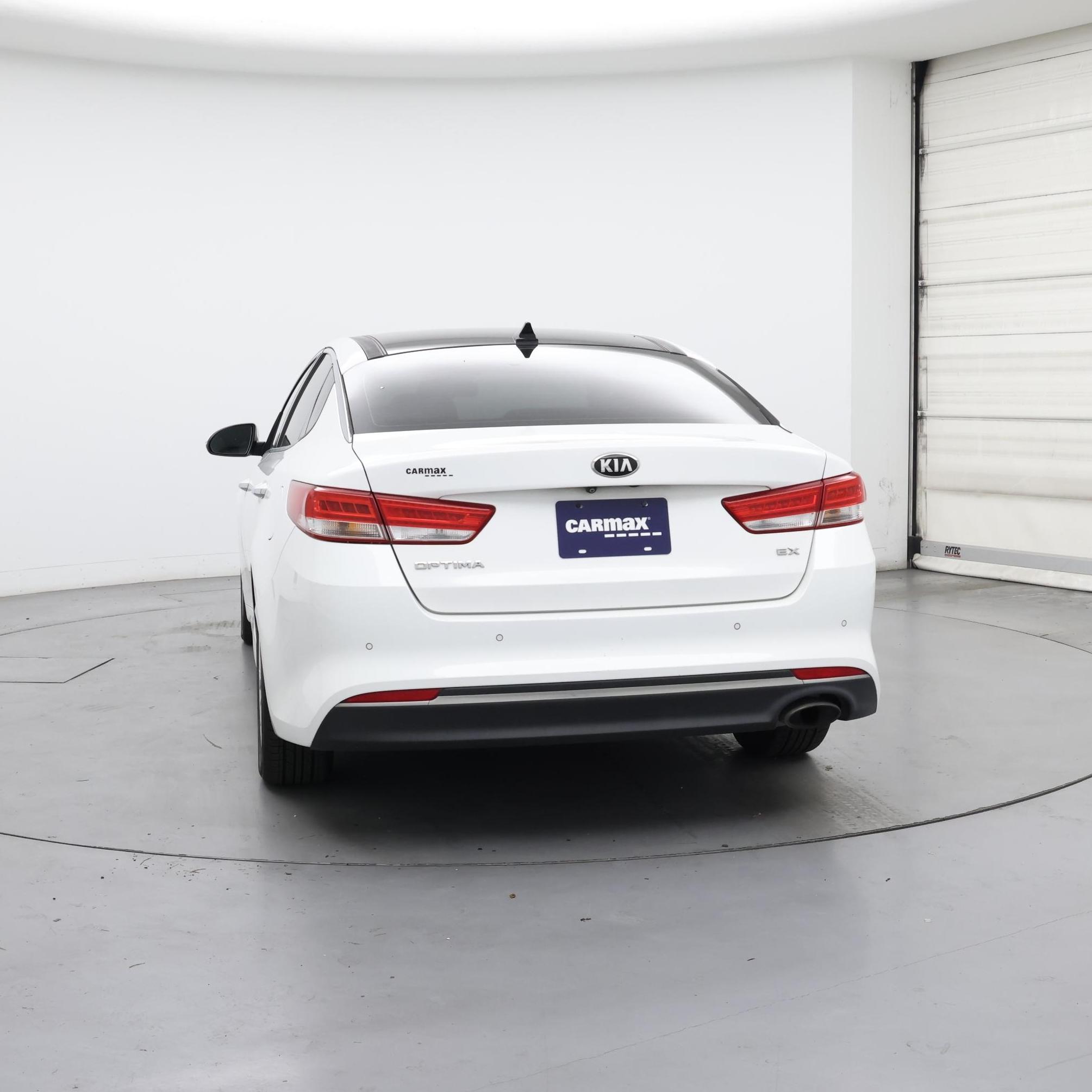 Thumbnail: 2016 Kia Optima - 6