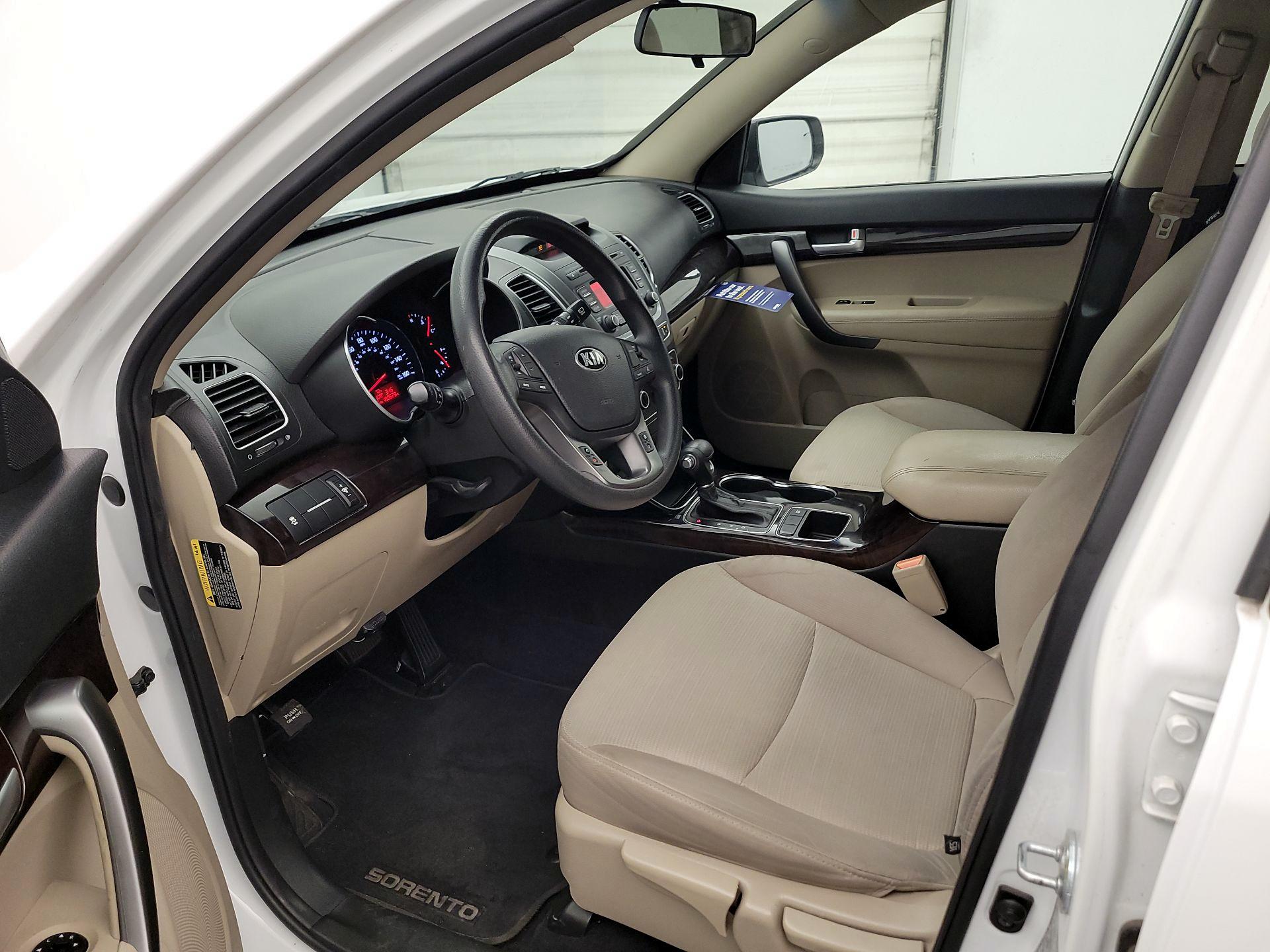 Thumbnail: 2014 Kia Sorento - 11