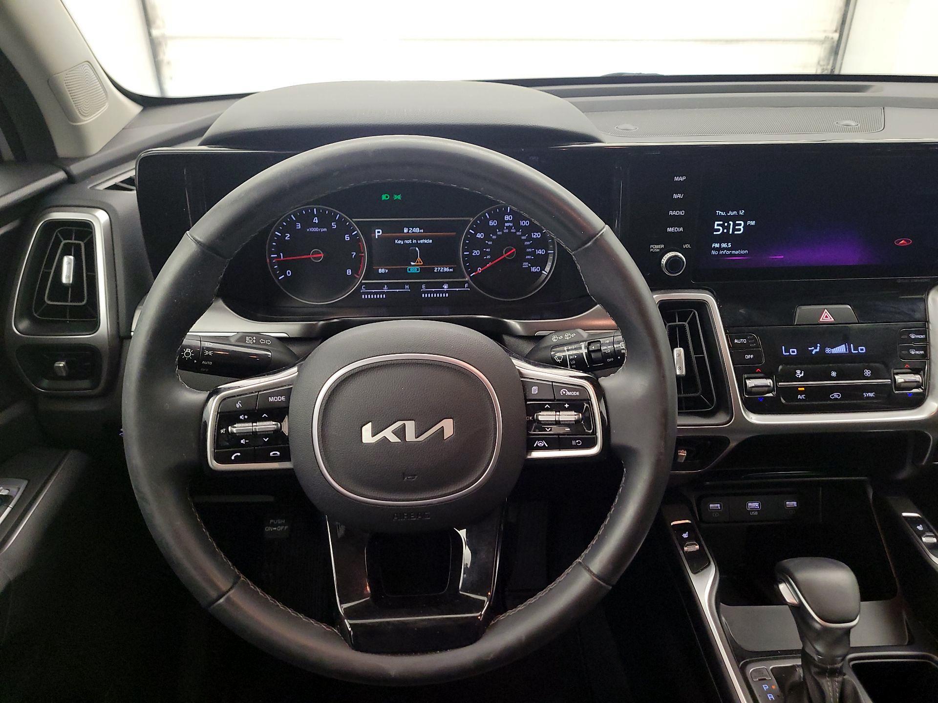Thumbnail: 2022 Kia Sorento - 10