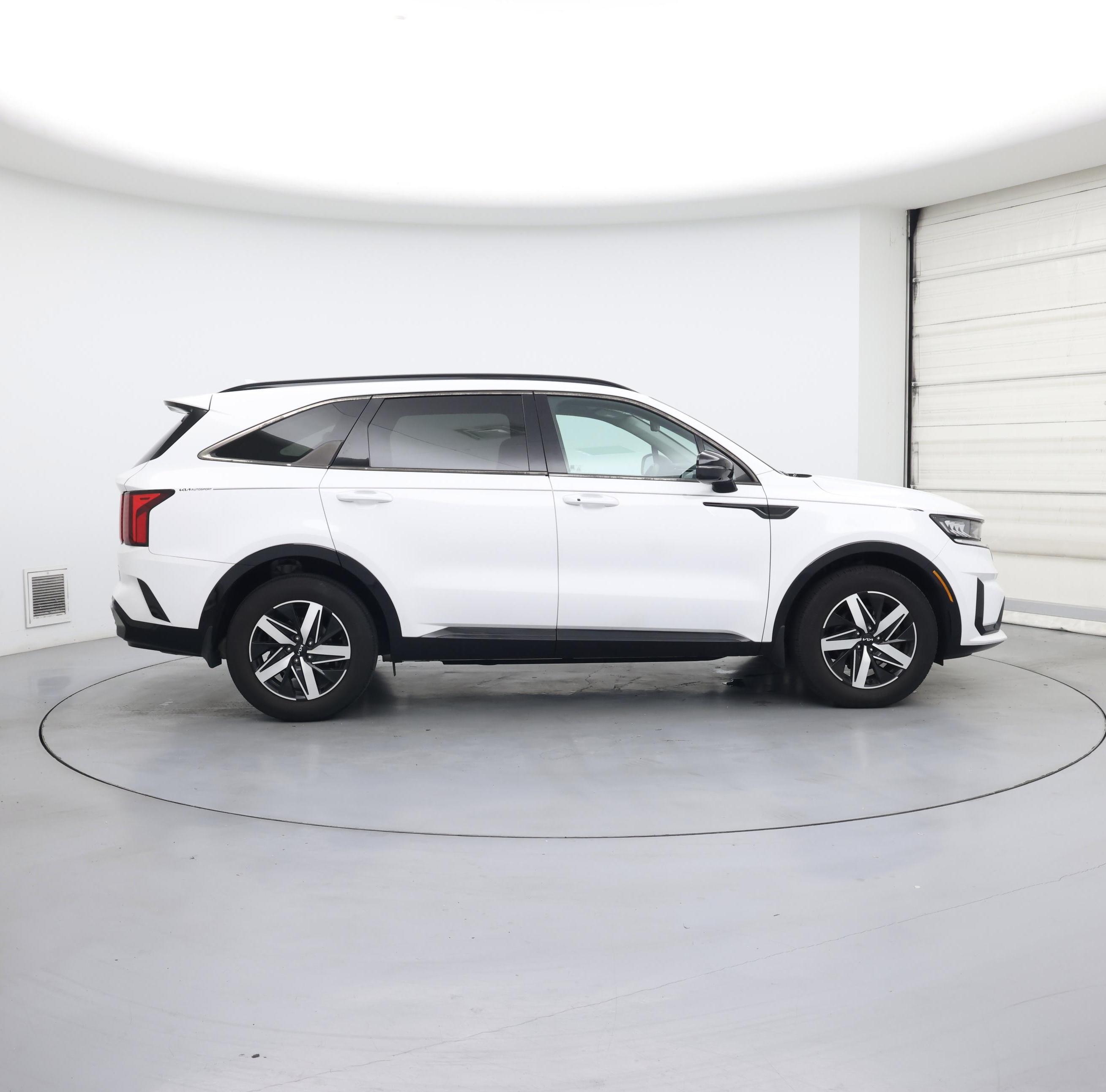 Thumbnail: 2022 Kia Sorento - 7