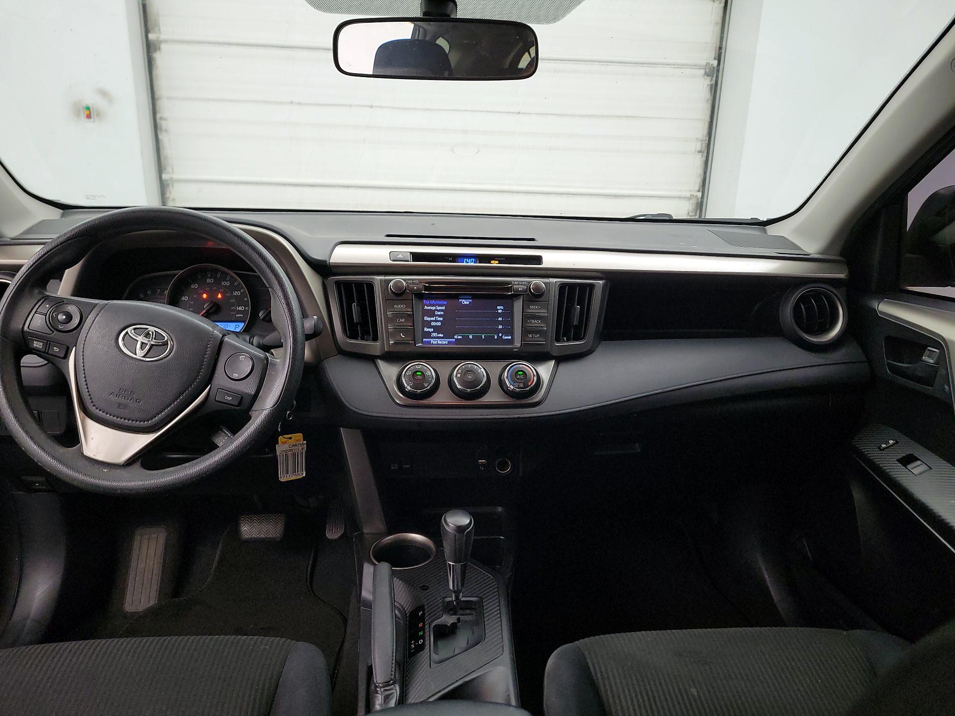 Thumbnail: 2014 Toyota RAV4 - 9