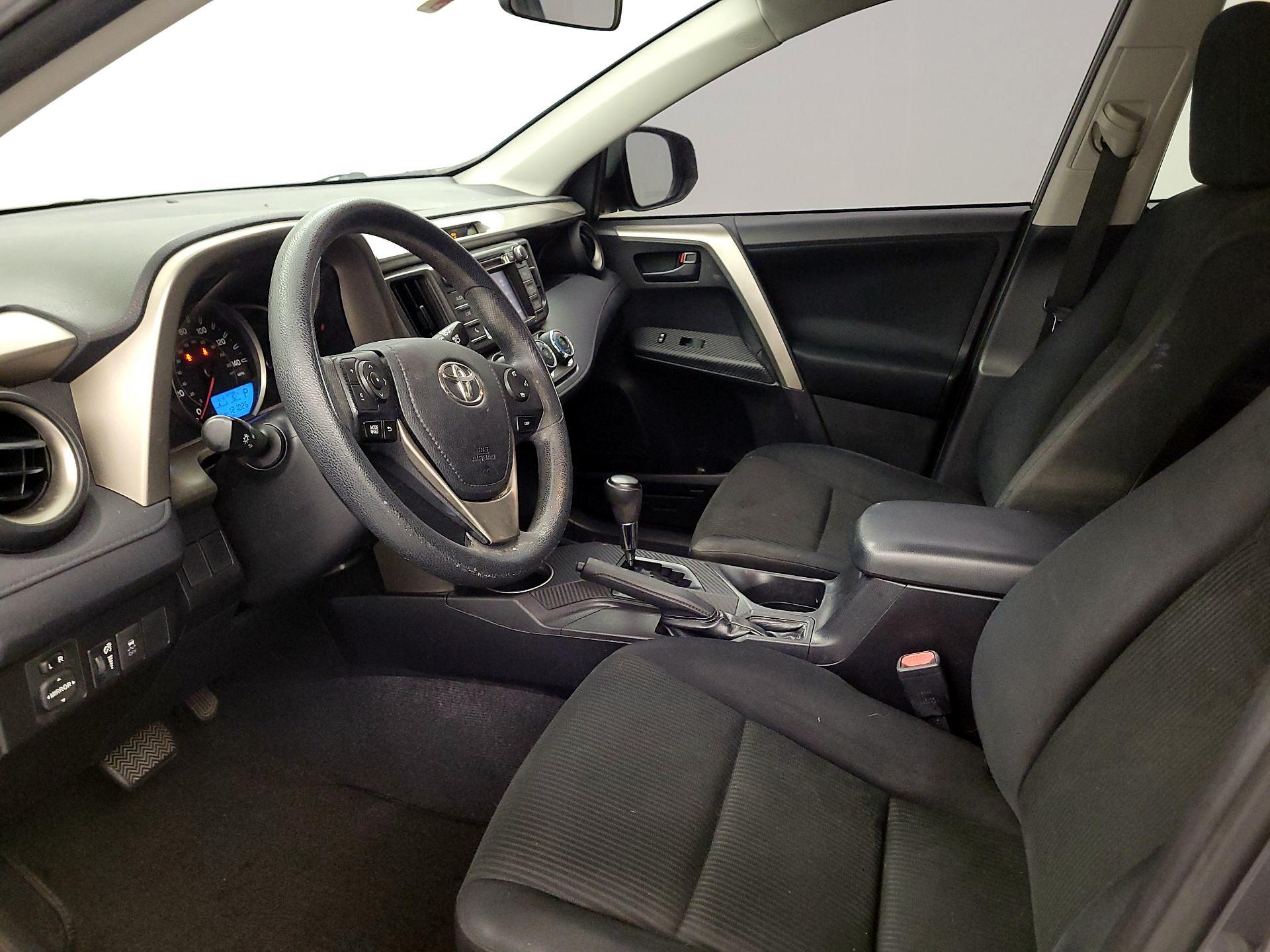 Thumbnail: 2014 Toyota RAV4 - 11