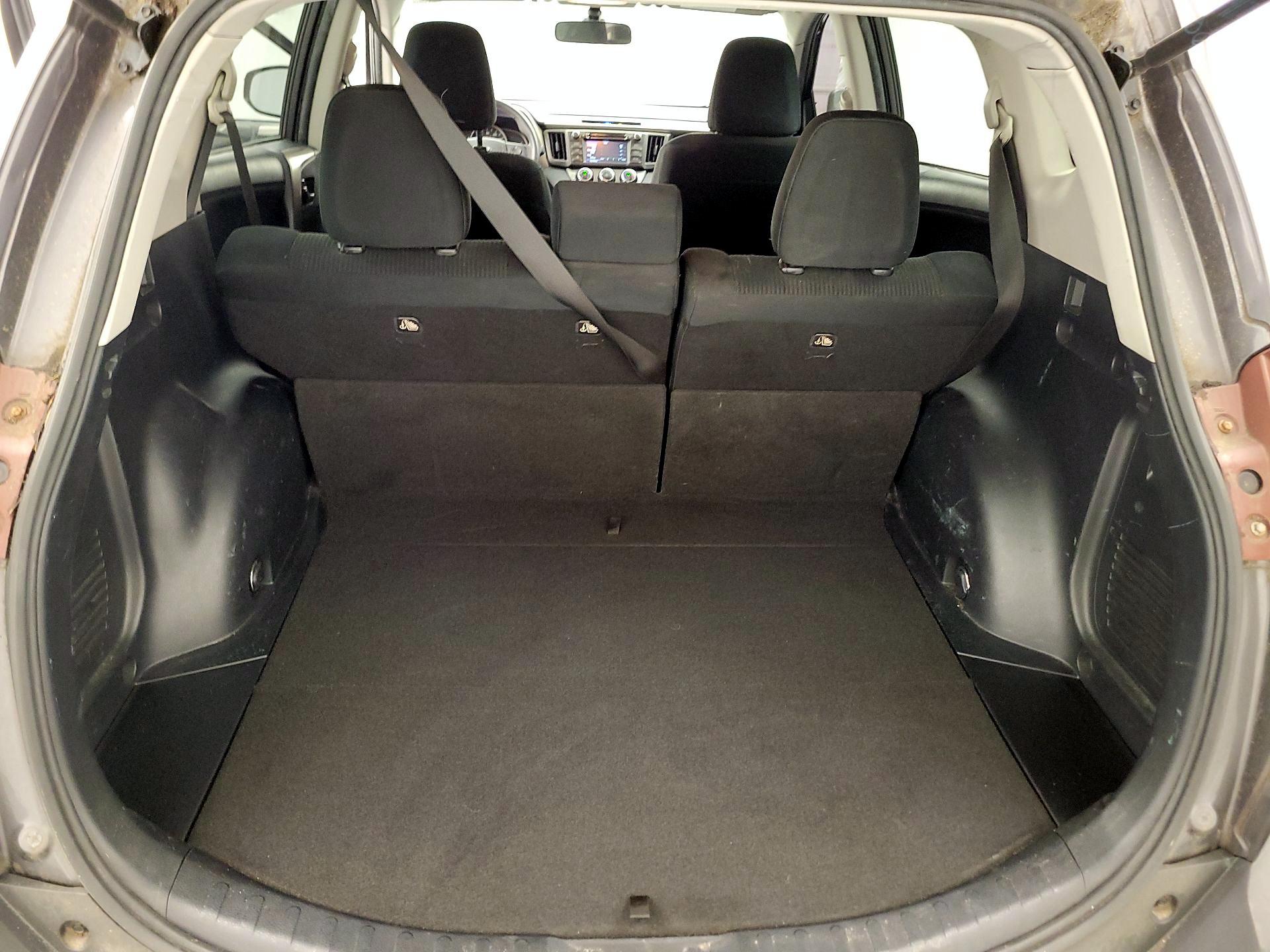 Thumbnail: 2014 Toyota RAV4 - 20