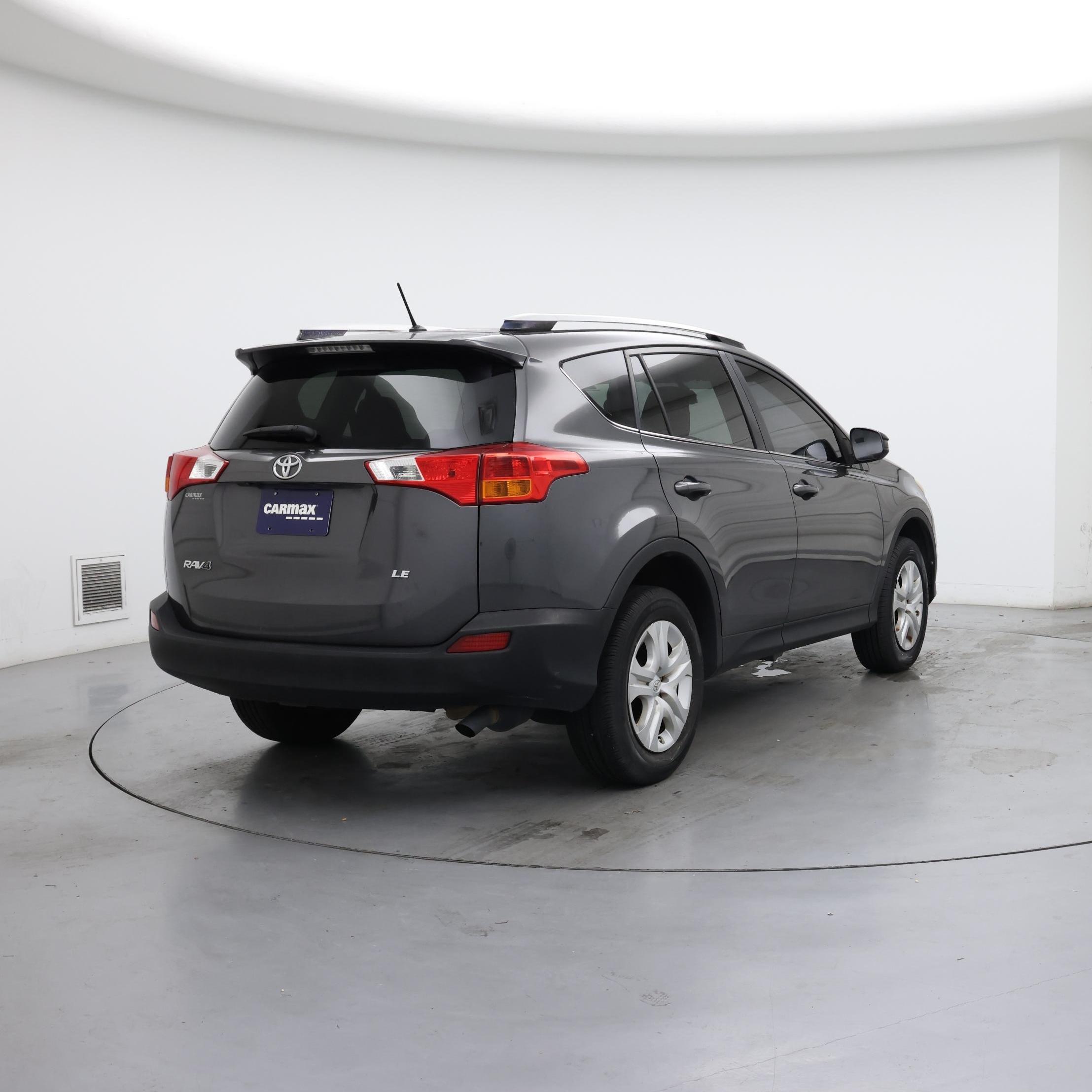 Thumbnail: 2014 Toyota RAV4 - 8