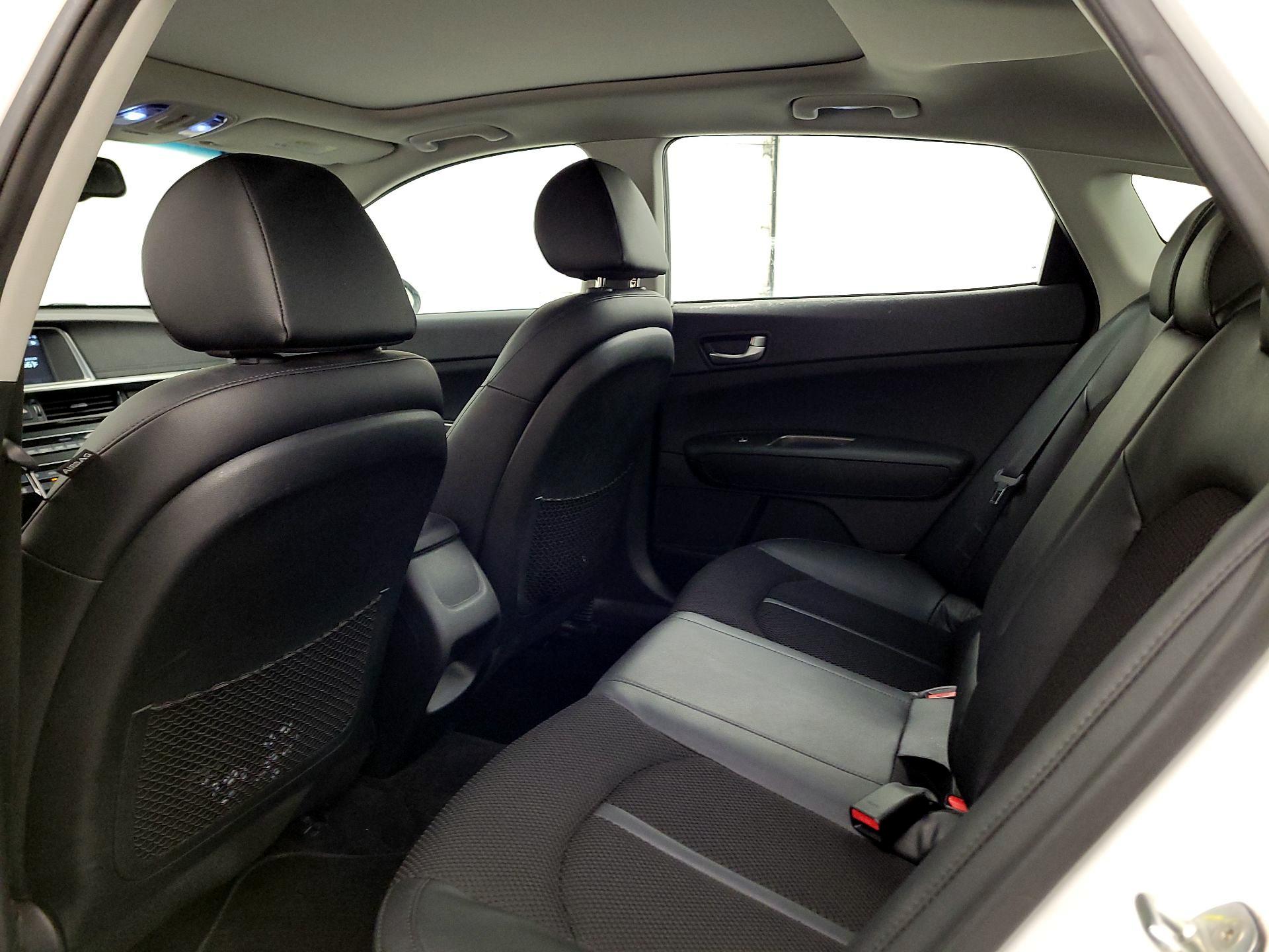Thumbnail: 2019 Kia Optima - 19