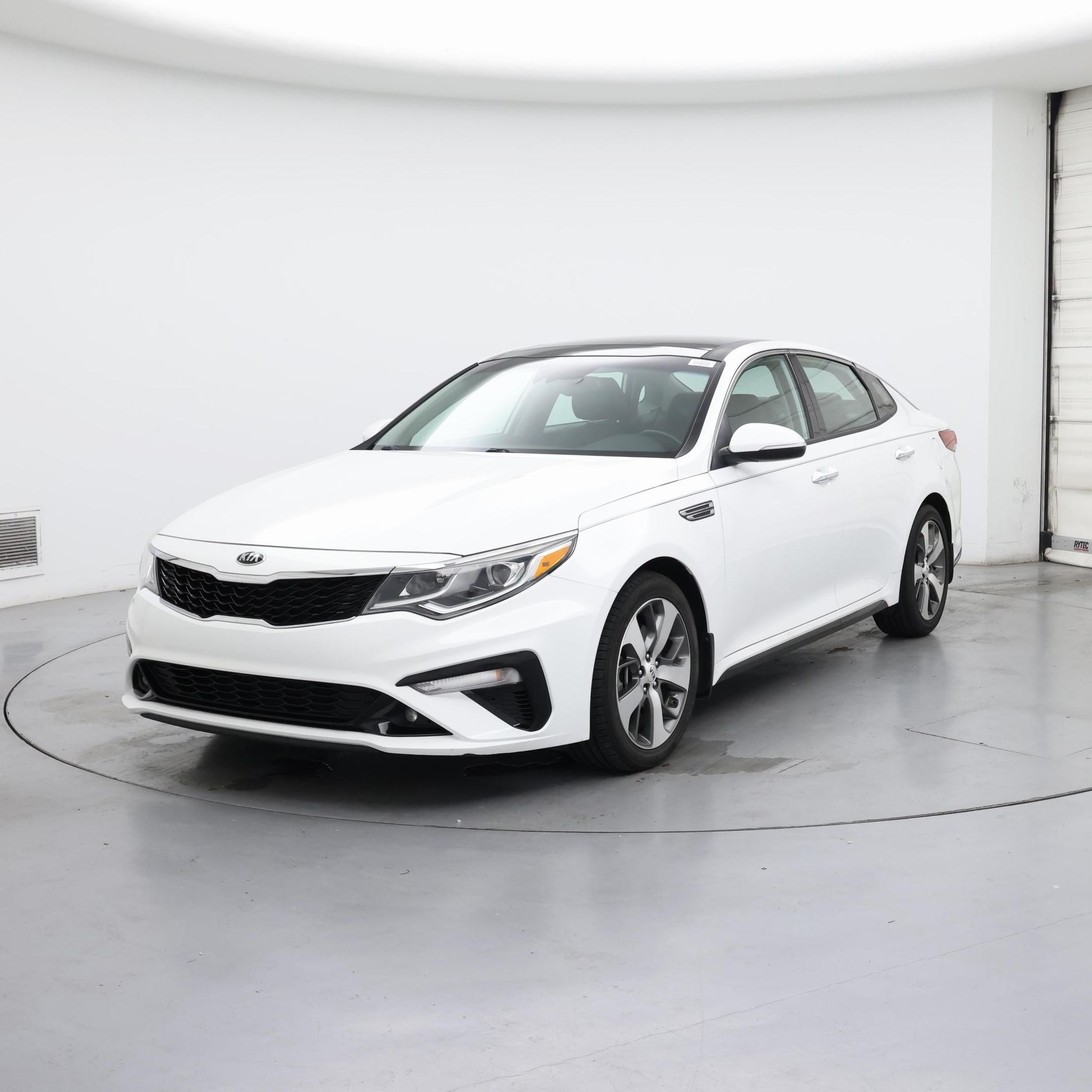 Thumbnail: 2019 Kia Optima - 4