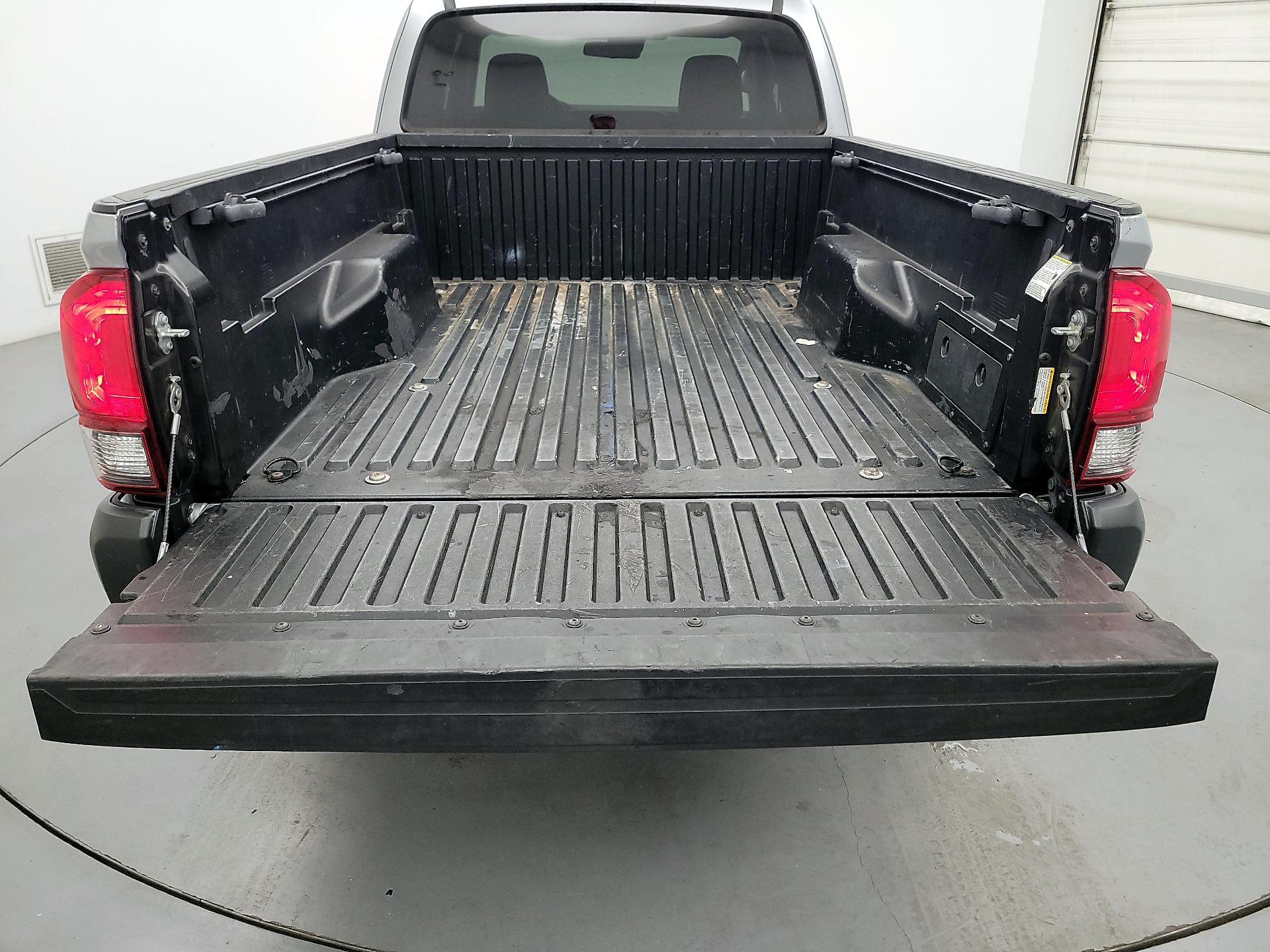 Thumbnail: 2021 Toyota Tacoma - 19