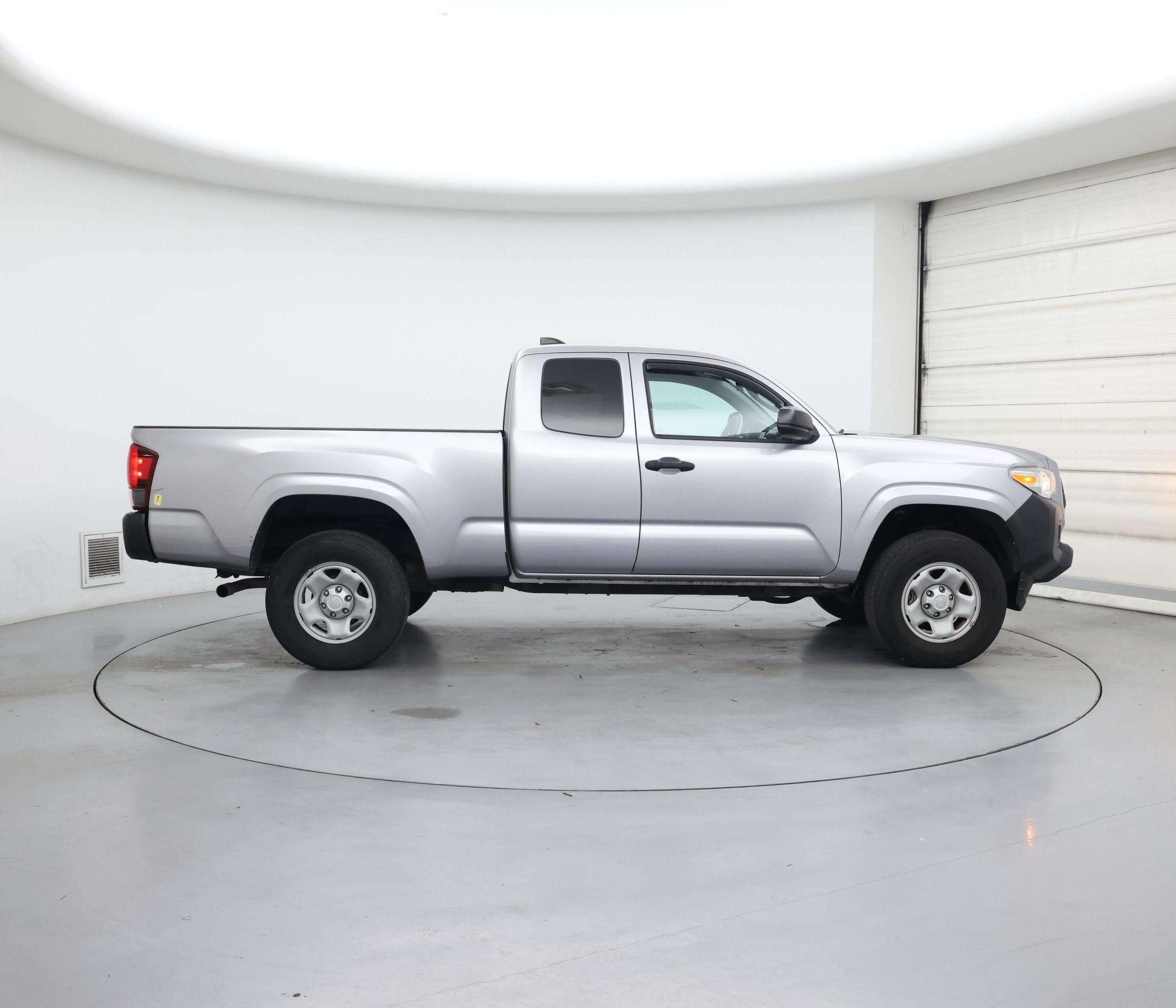 Thumbnail: 2021 Toyota Tacoma - 7