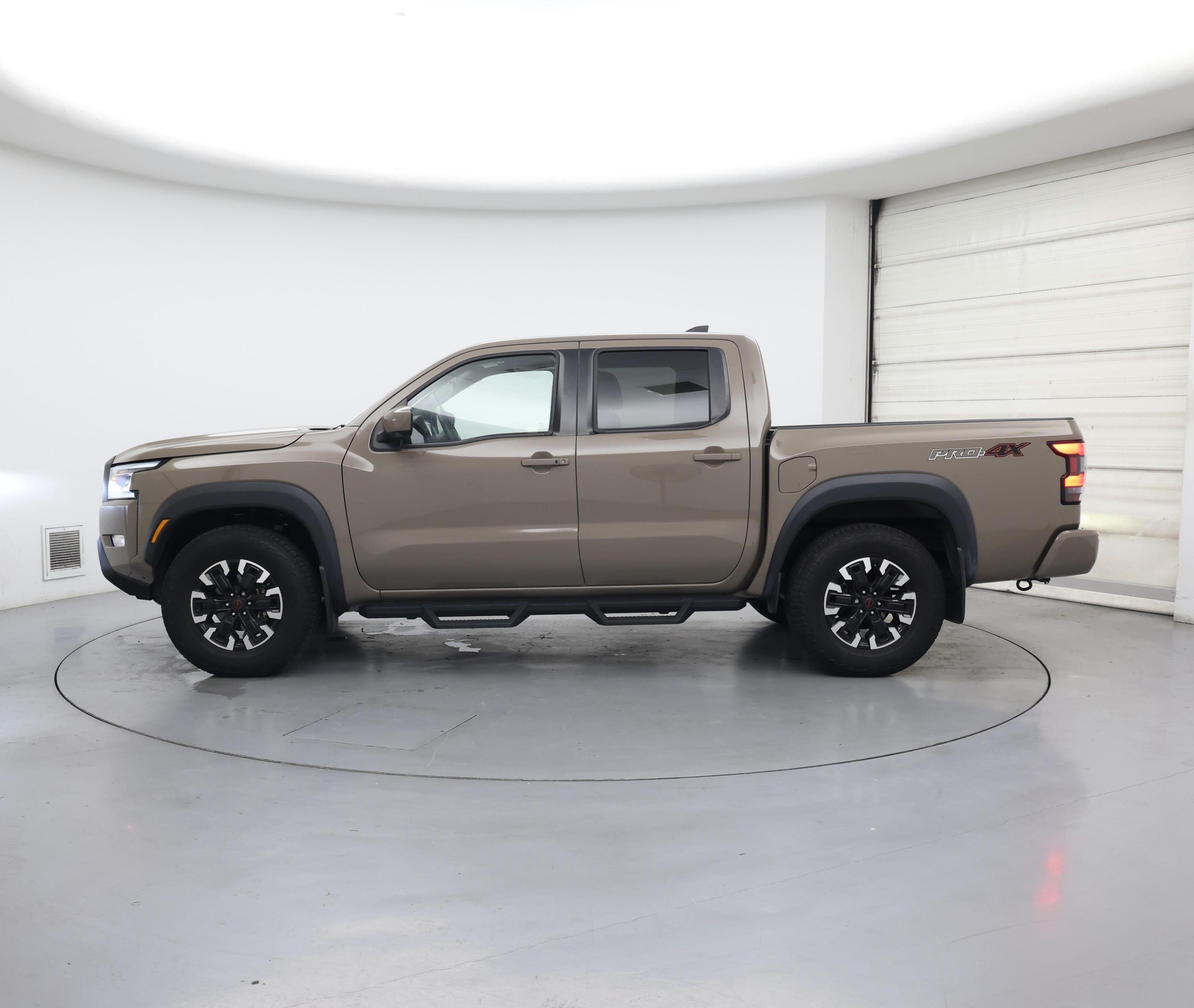 Thumbnail: 2023 Nissan Frontier - 3