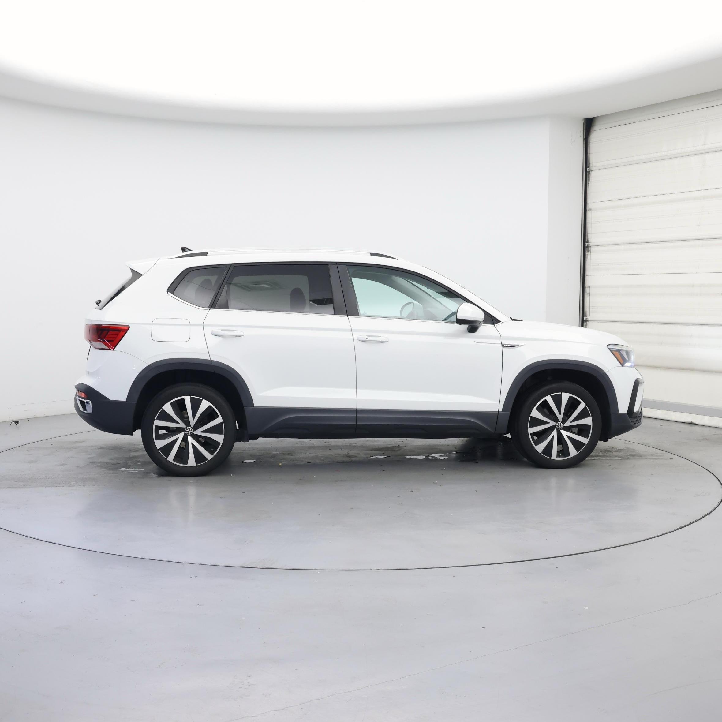 Thumbnail: 2022 Volkswagen Taos - 7