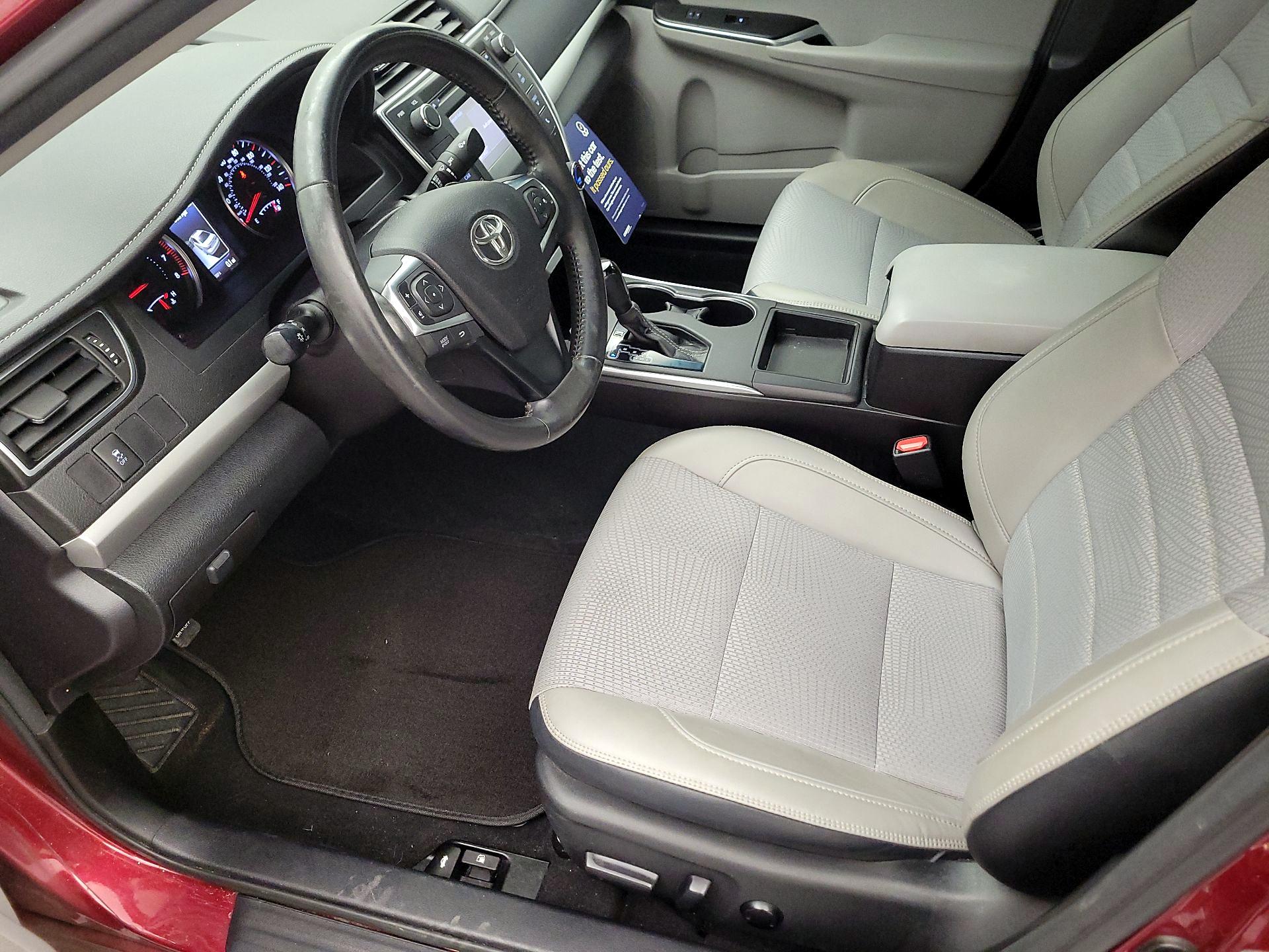 Thumbnail: 2017 Toyota Camry - 11