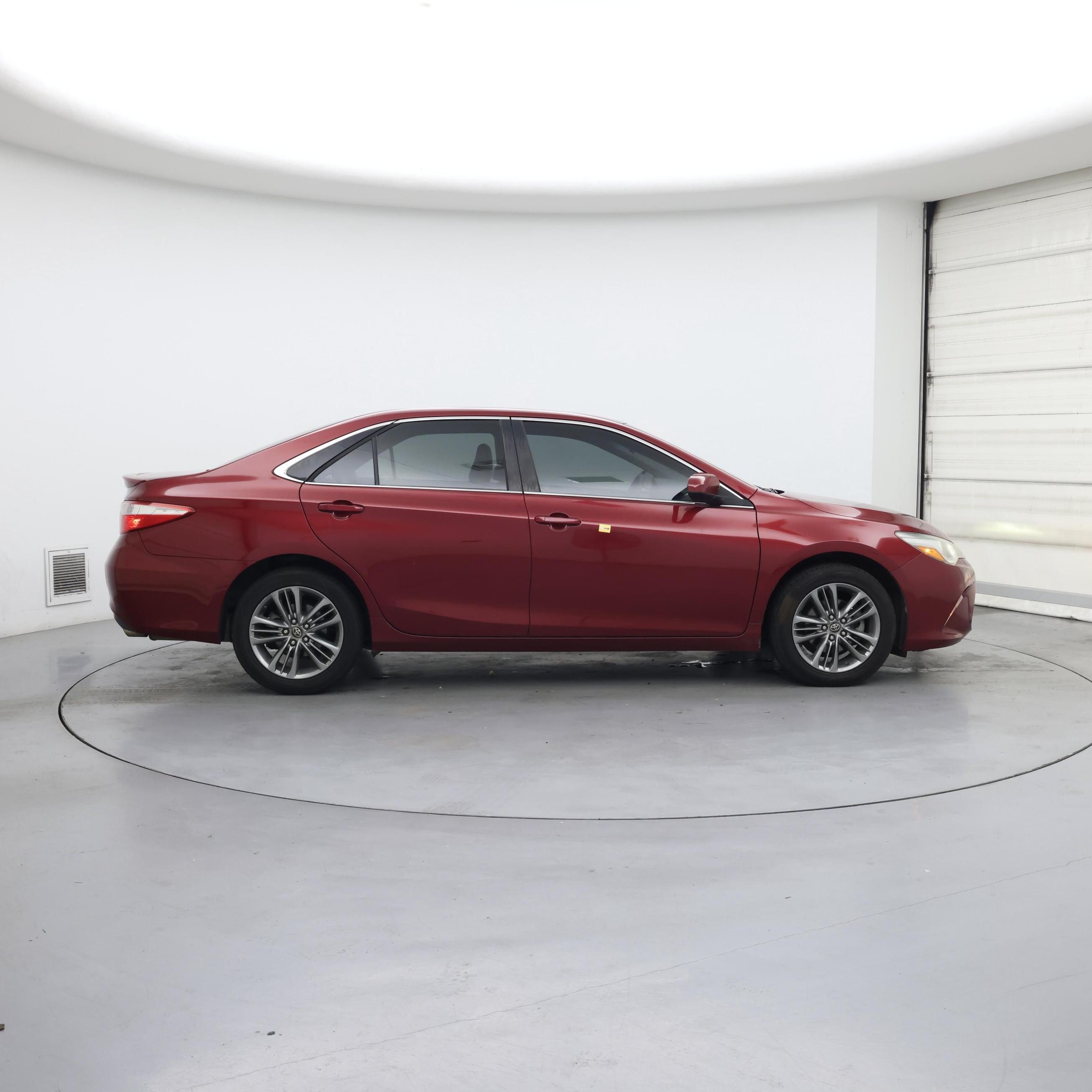 Thumbnail: 2017 Toyota Camry - 7