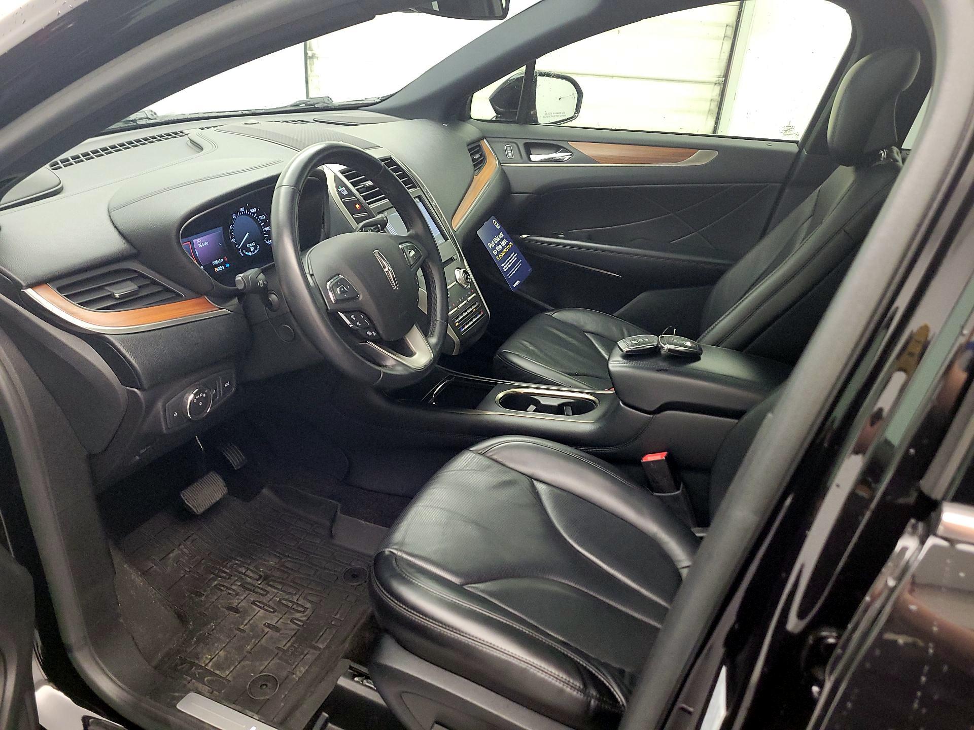Thumbnail: 2019 Lincoln MKC - 11