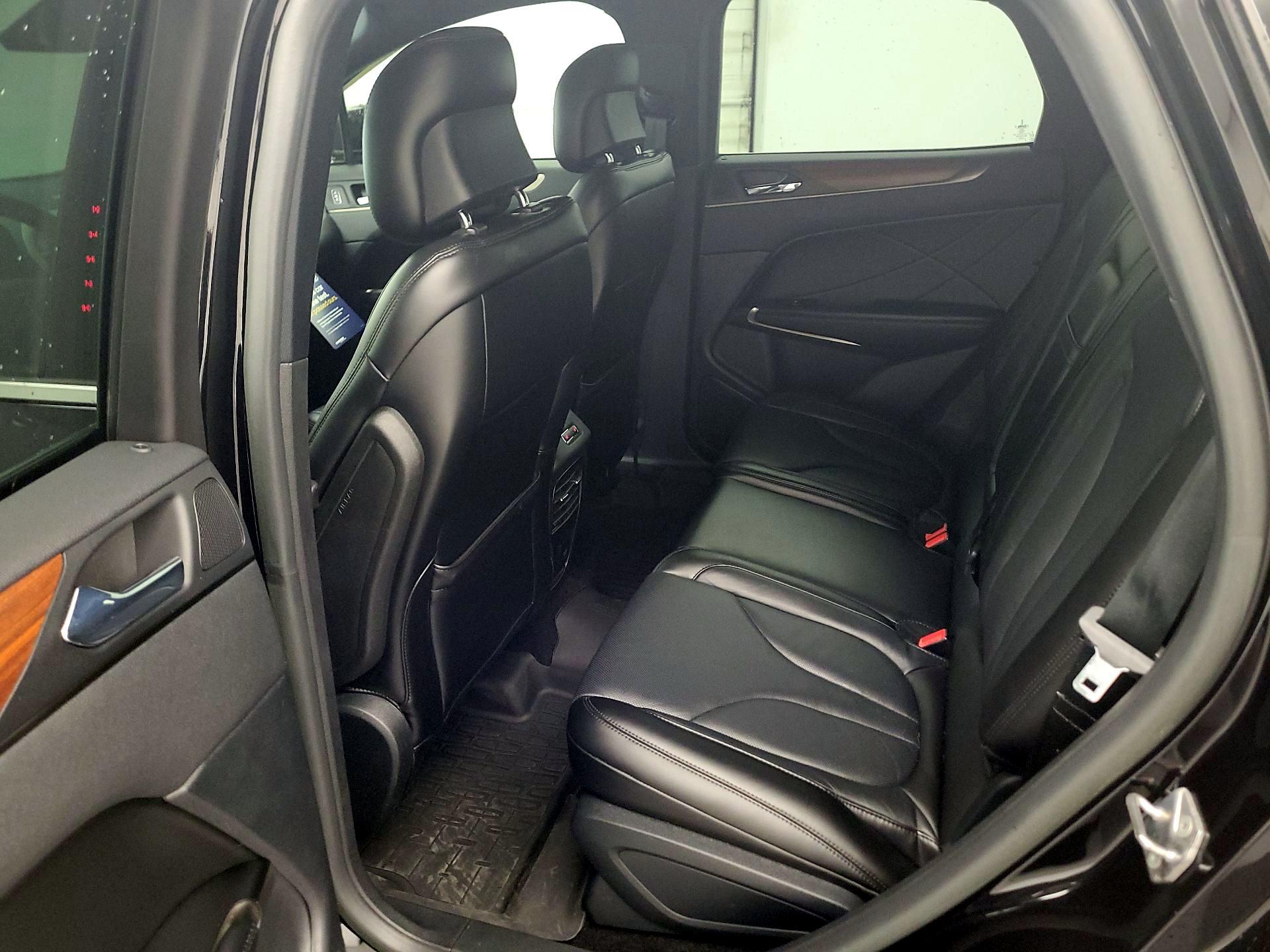 Thumbnail: 2019 Lincoln MKC - 20