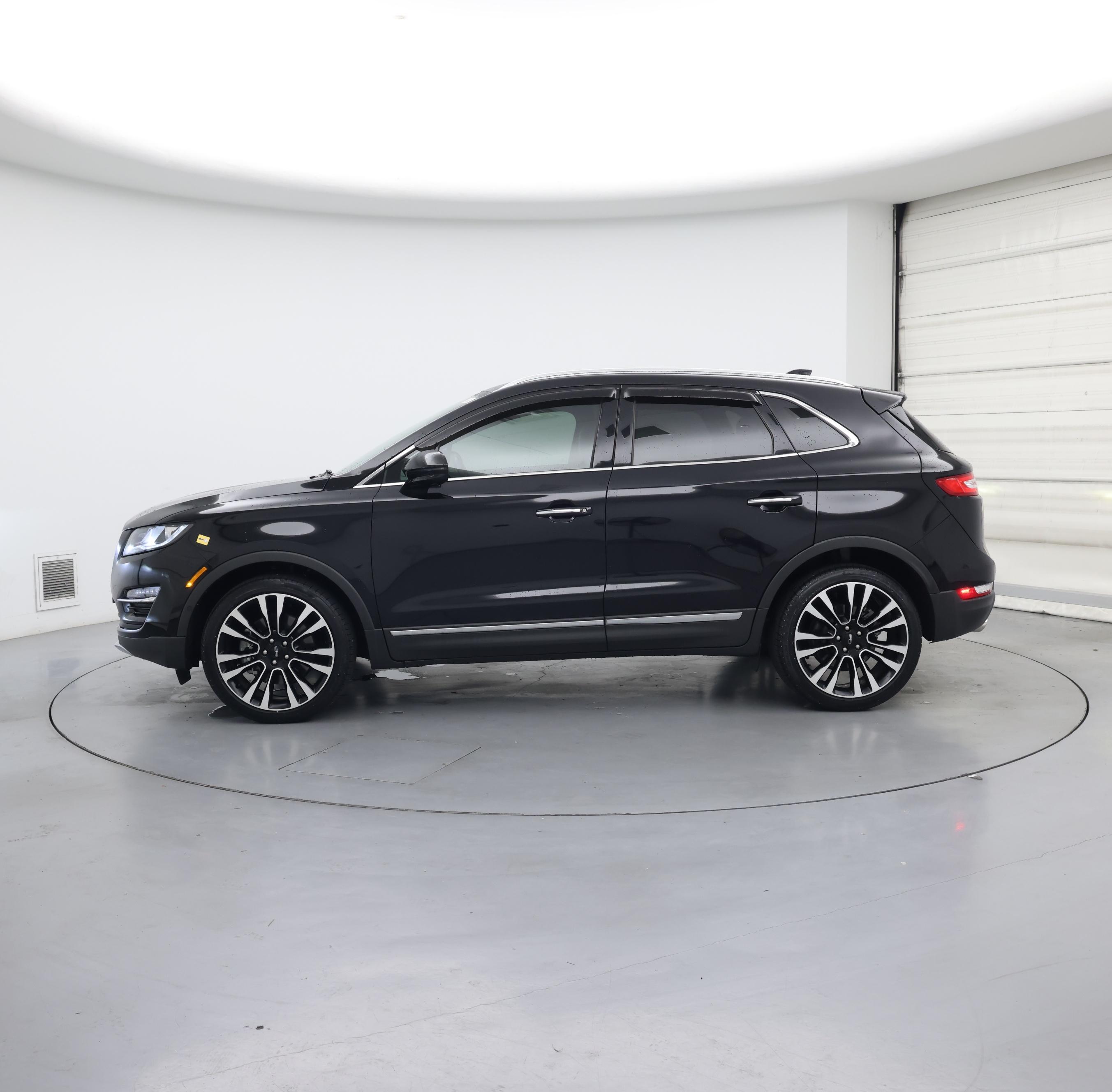 Thumbnail: 2019 Lincoln MKC - 3