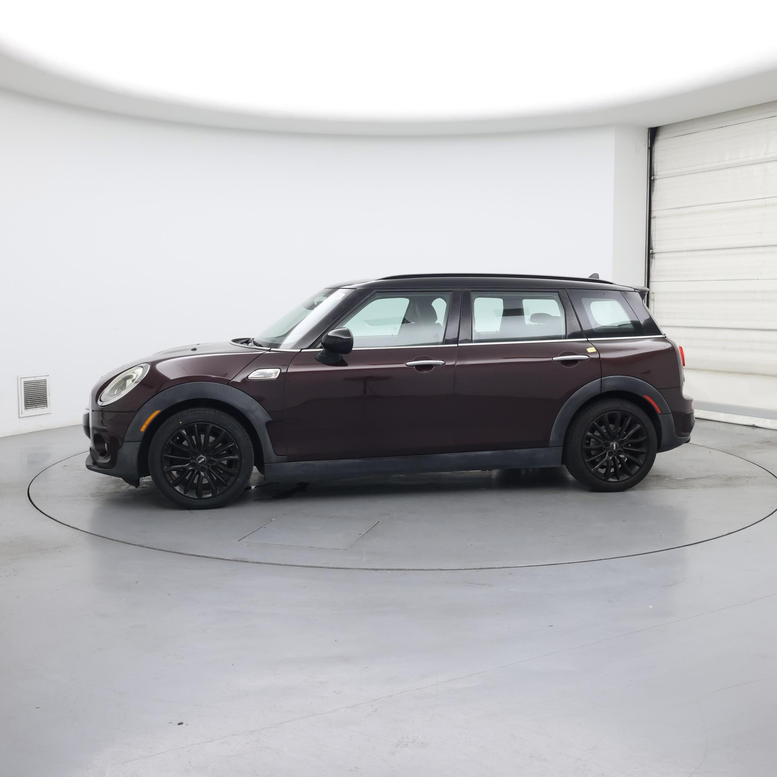 Thumbnail: 2017 MINI Cooper Clubman - 3