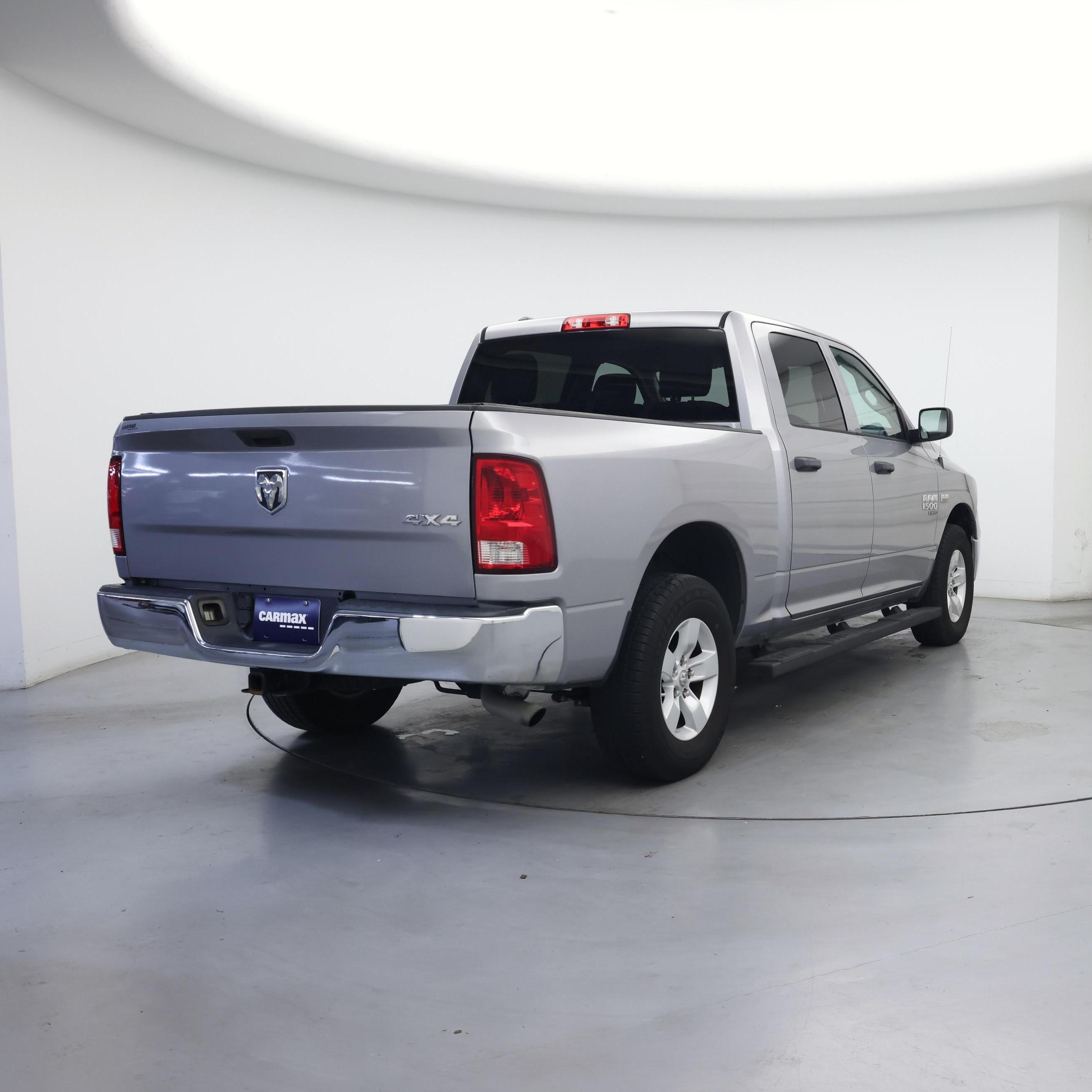 Thumbnail: 2020 RAM 1500 Classic - 8