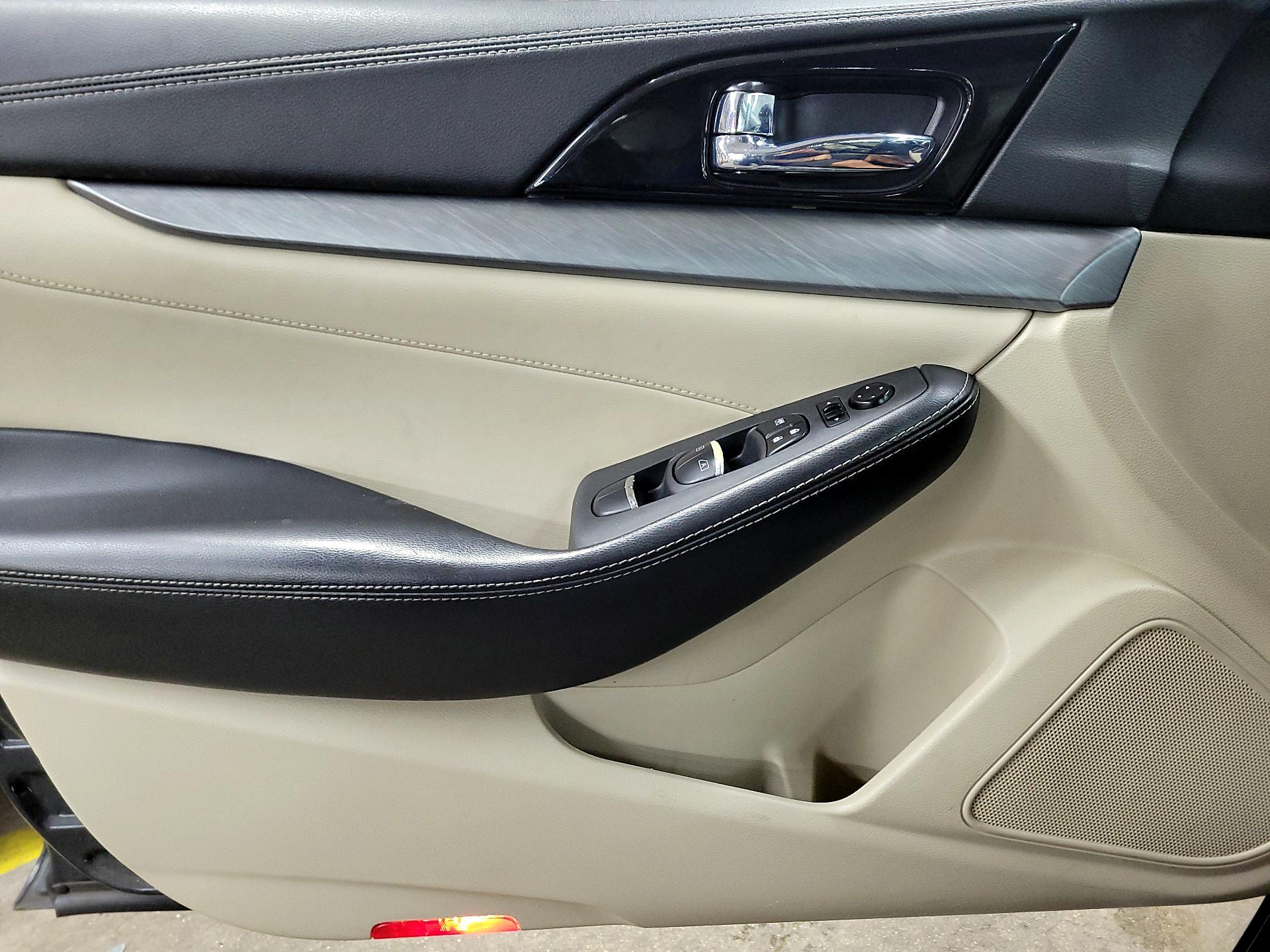 Thumbnail: 2016 Nissan Maxima - 12