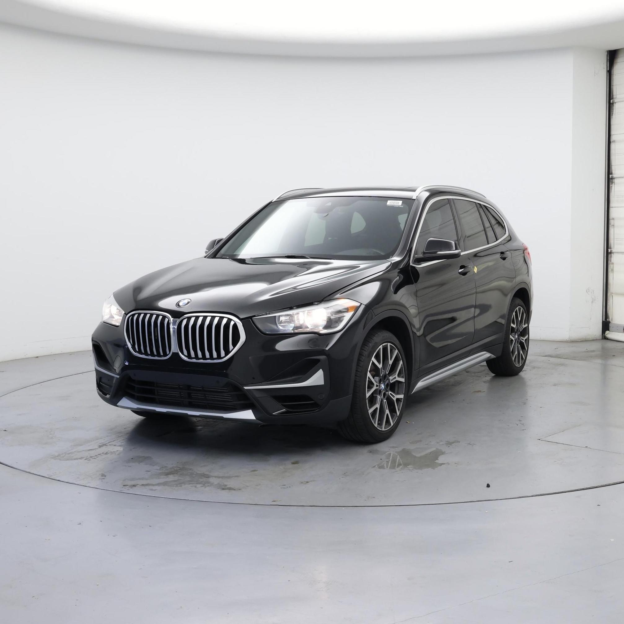Thumbnail: 2021 BMW X1 - 4