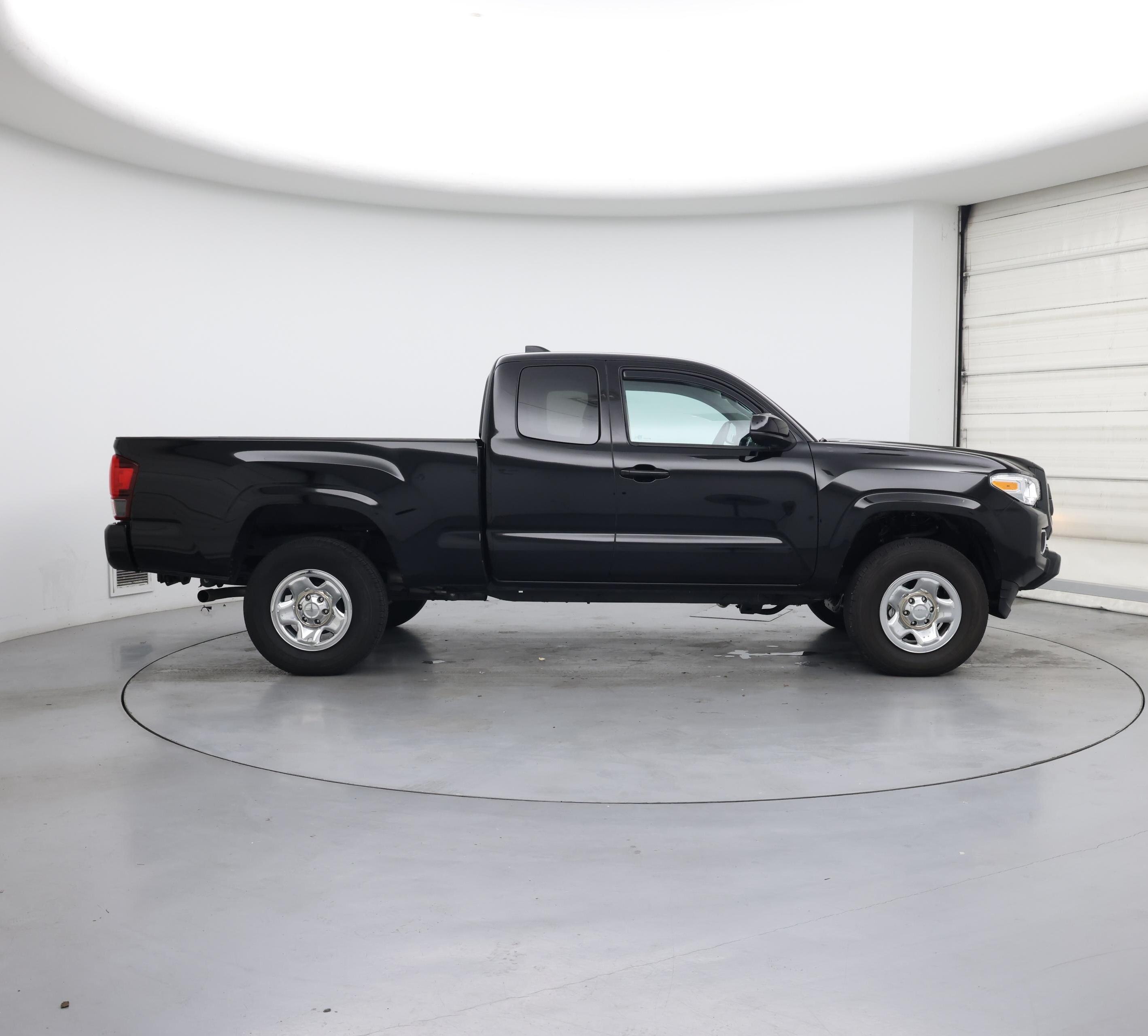 Thumbnail: 2023 Toyota Tacoma - 7