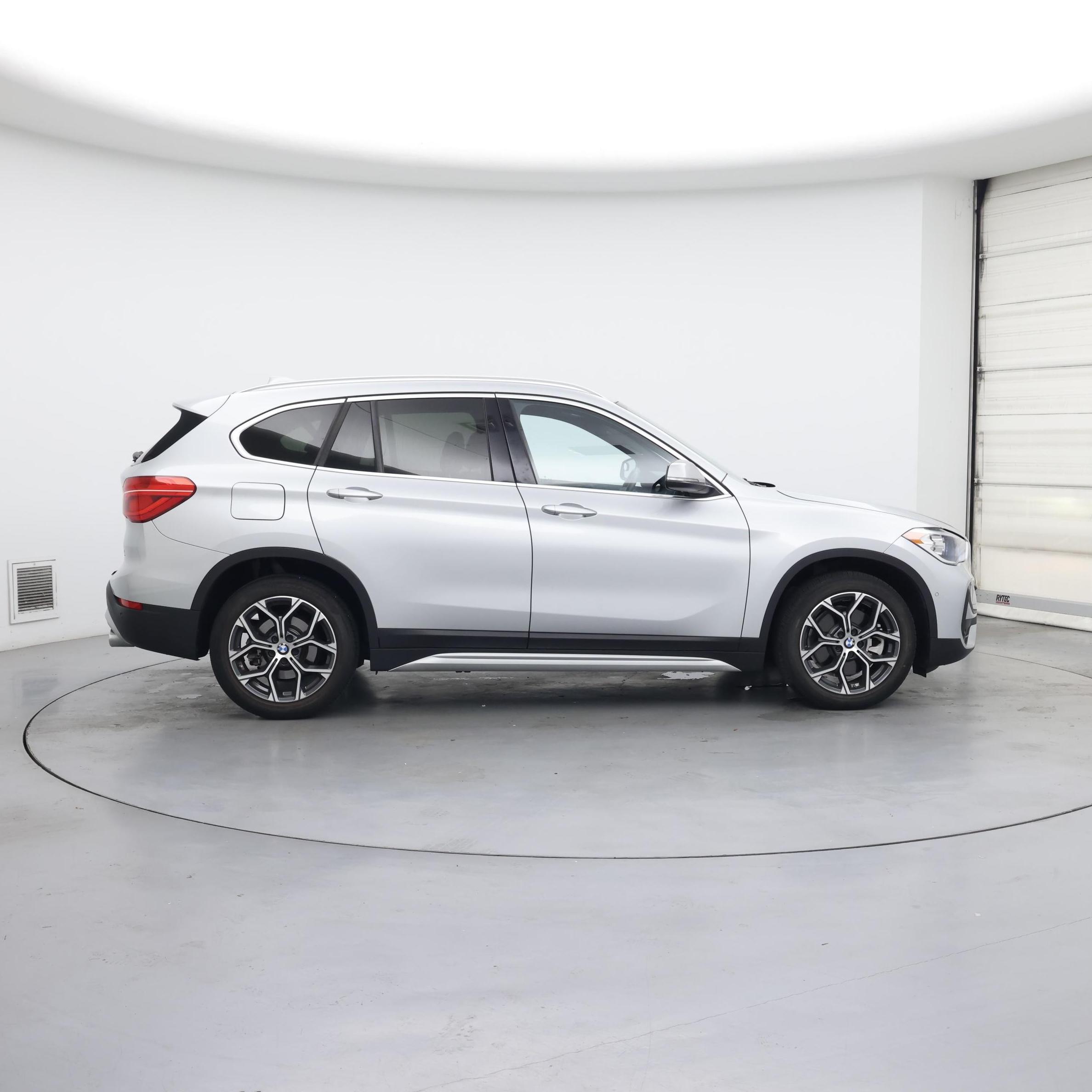 Thumbnail: 2021 BMW X1 - 7