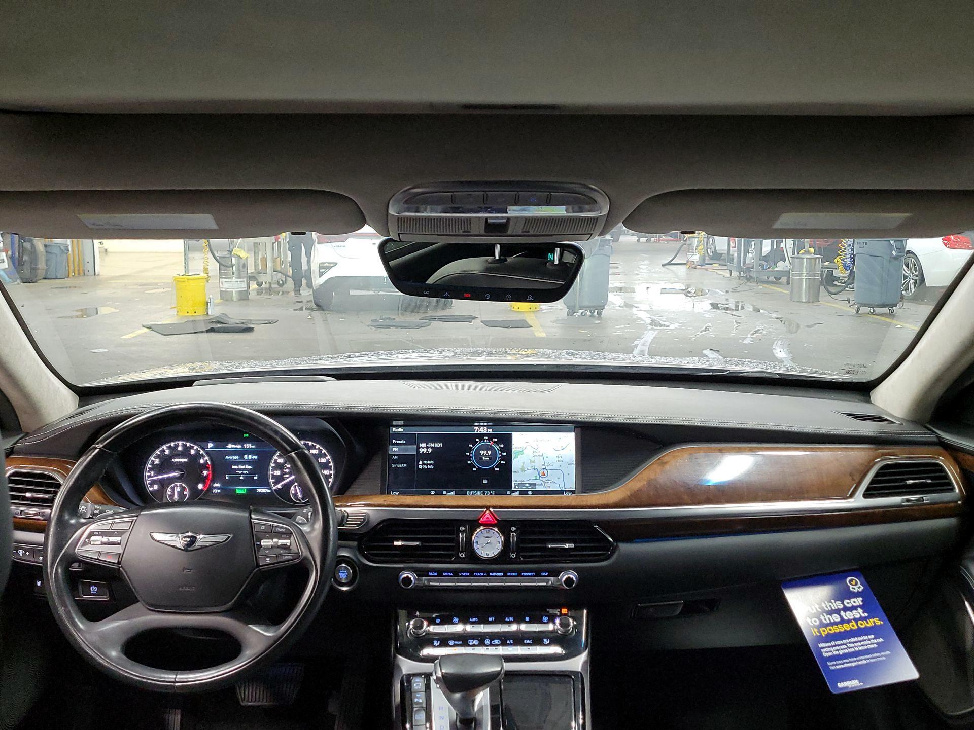 Thumbnail: 2018 Genesis G90 - 9