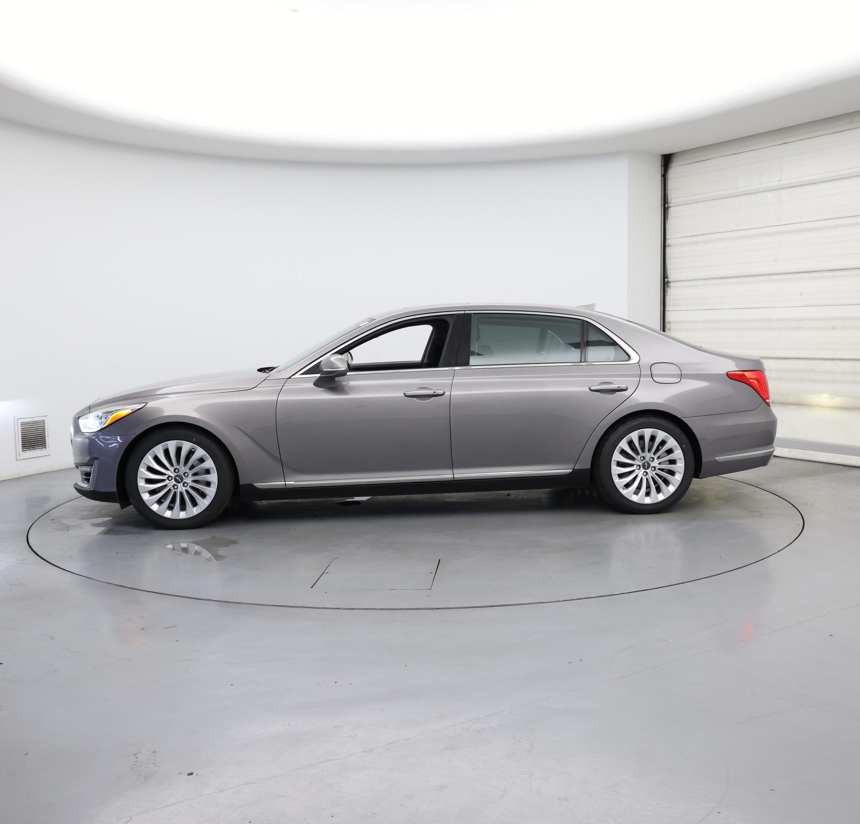 Thumbnail: 2018 Genesis G90 - 3