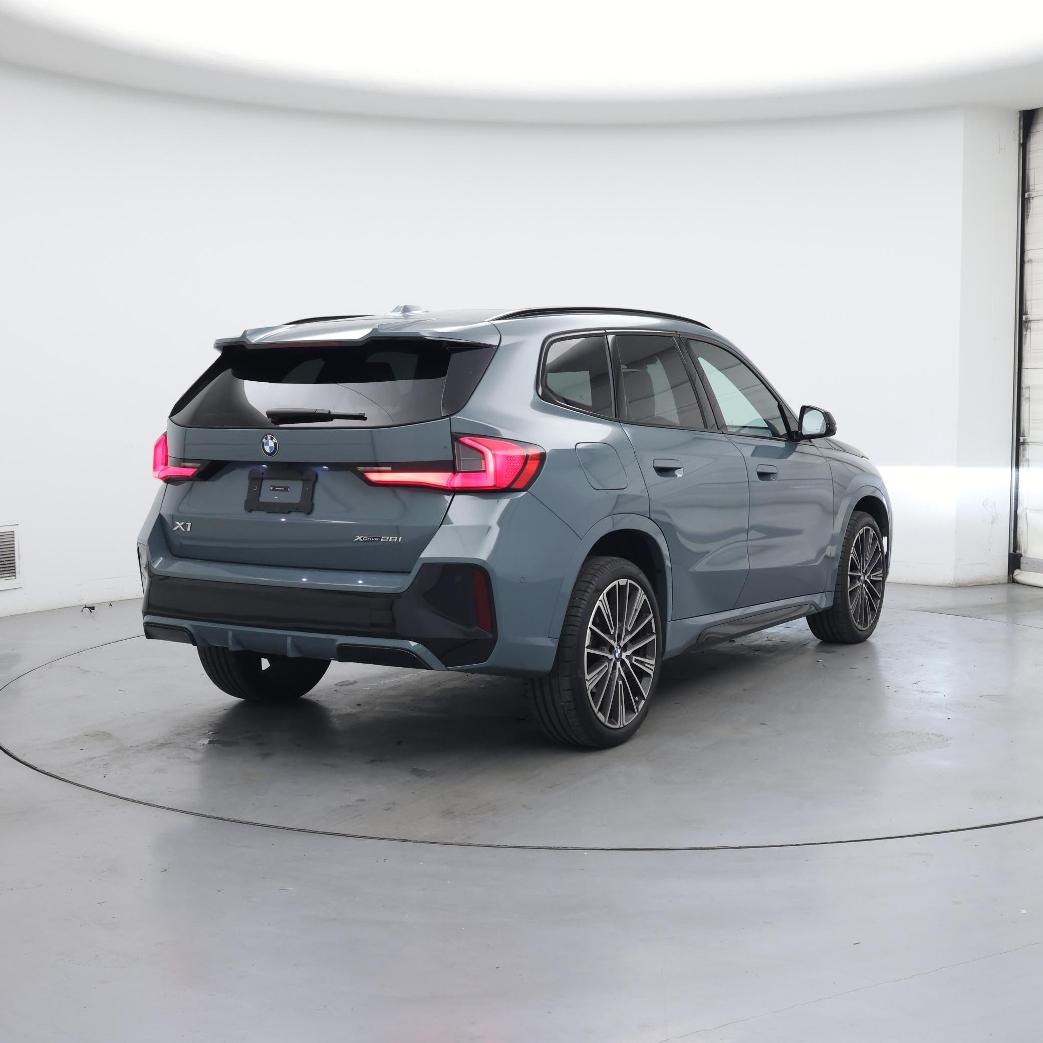 Thumbnail: 2024 BMW X1 - 8